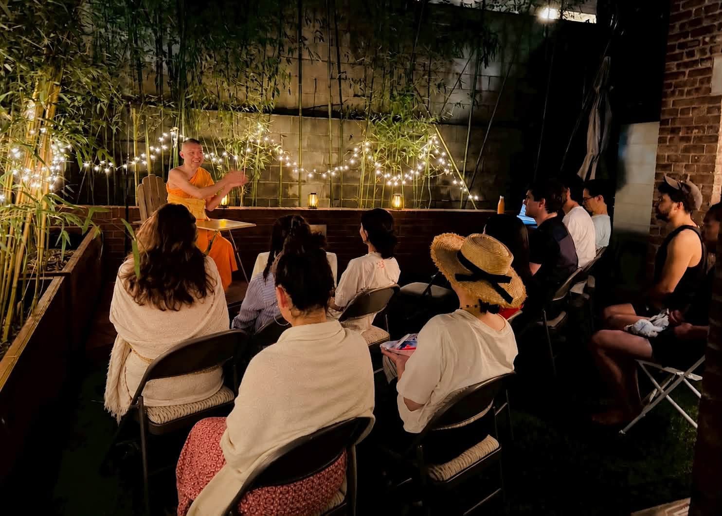 วัดมัชฌิมารามนิวยอร์ก จัดกิจกรรม “Full Moon Meditation in the Garden”