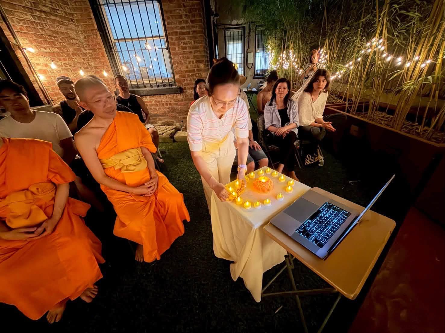 วัดมัชฌิมารามนิวยอร์ก จัดกิจกรรม “Full Moon Meditation in the Garden”