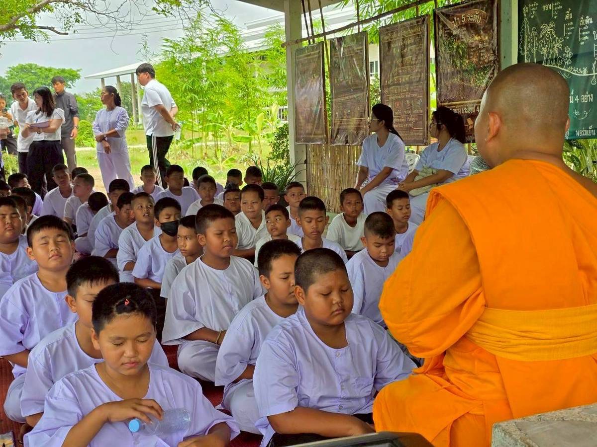 โครงการค่ายปฏิบัติธรรมเฉลิมพระเกียรติ ณ ธุดงคสถานนครสวรรค์