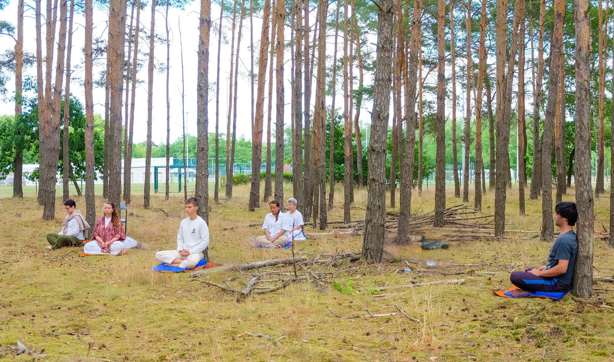วัดพระธรรมกายเบอร์ลิน จัดปฏิบัติธรรมแก่ชาวท้องถิ่น