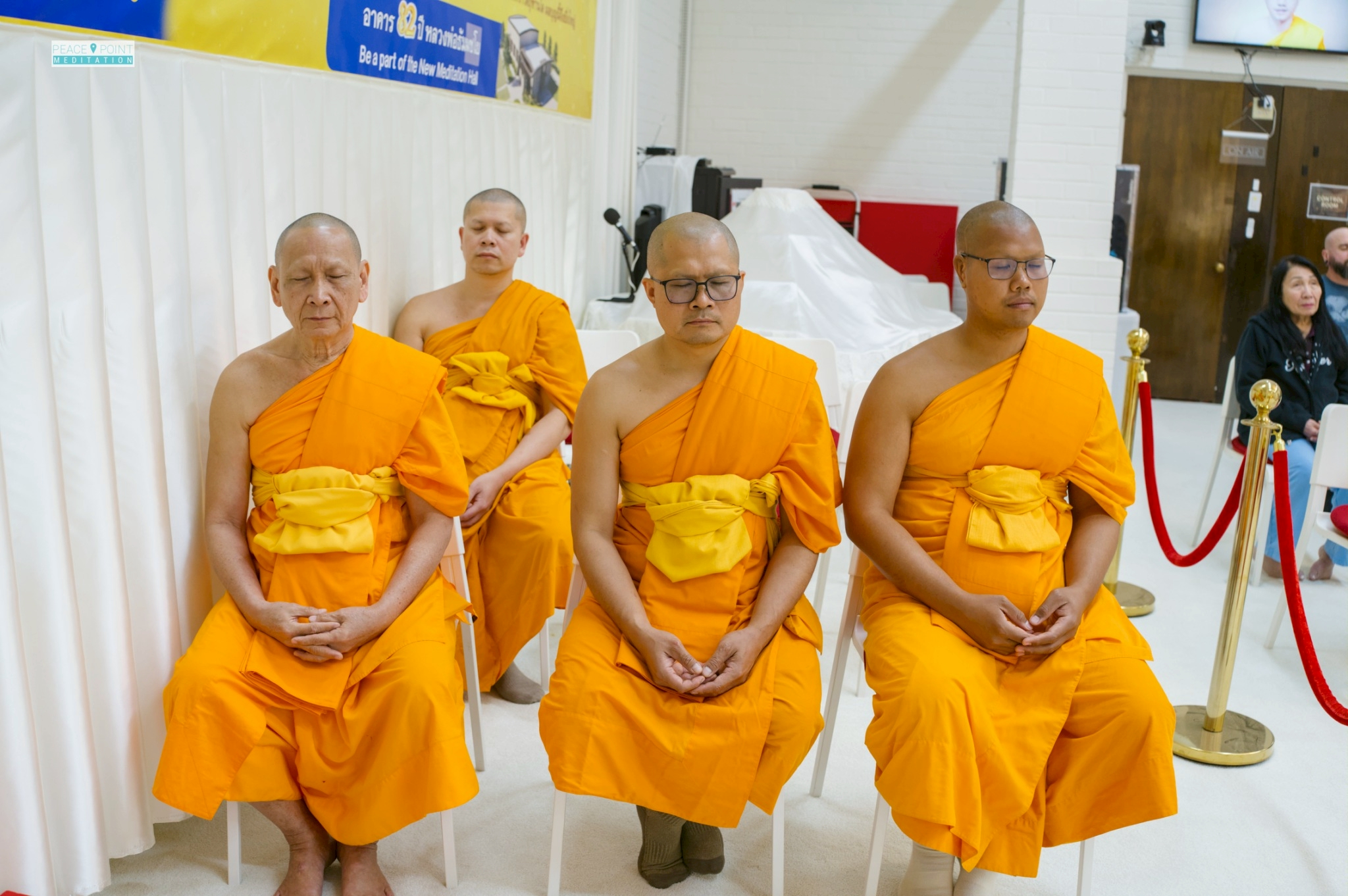 วัดพระธรรมกายแคลิฟอร์เนีย จัดกิจกรรม Full Moon Meditation ให้กับชาวท้องถิ่น