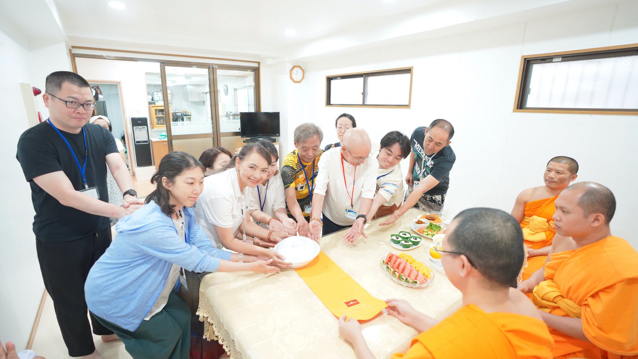 วัดพระธรรมกายโอซาก้า จัดปฏิบัติธรรมชาวญี่ปุ่น