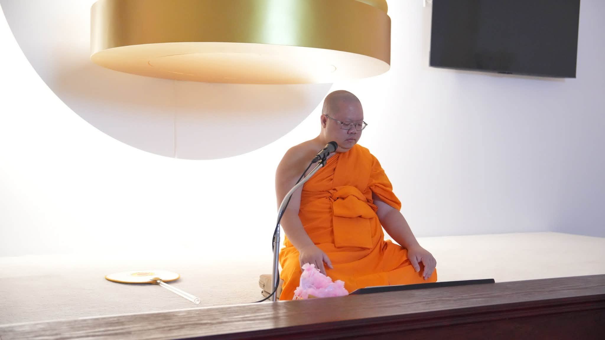 วัดพระธรรมกายเทนเนสซี จัดคลาสสอนสมาธิเบื้องต้น
