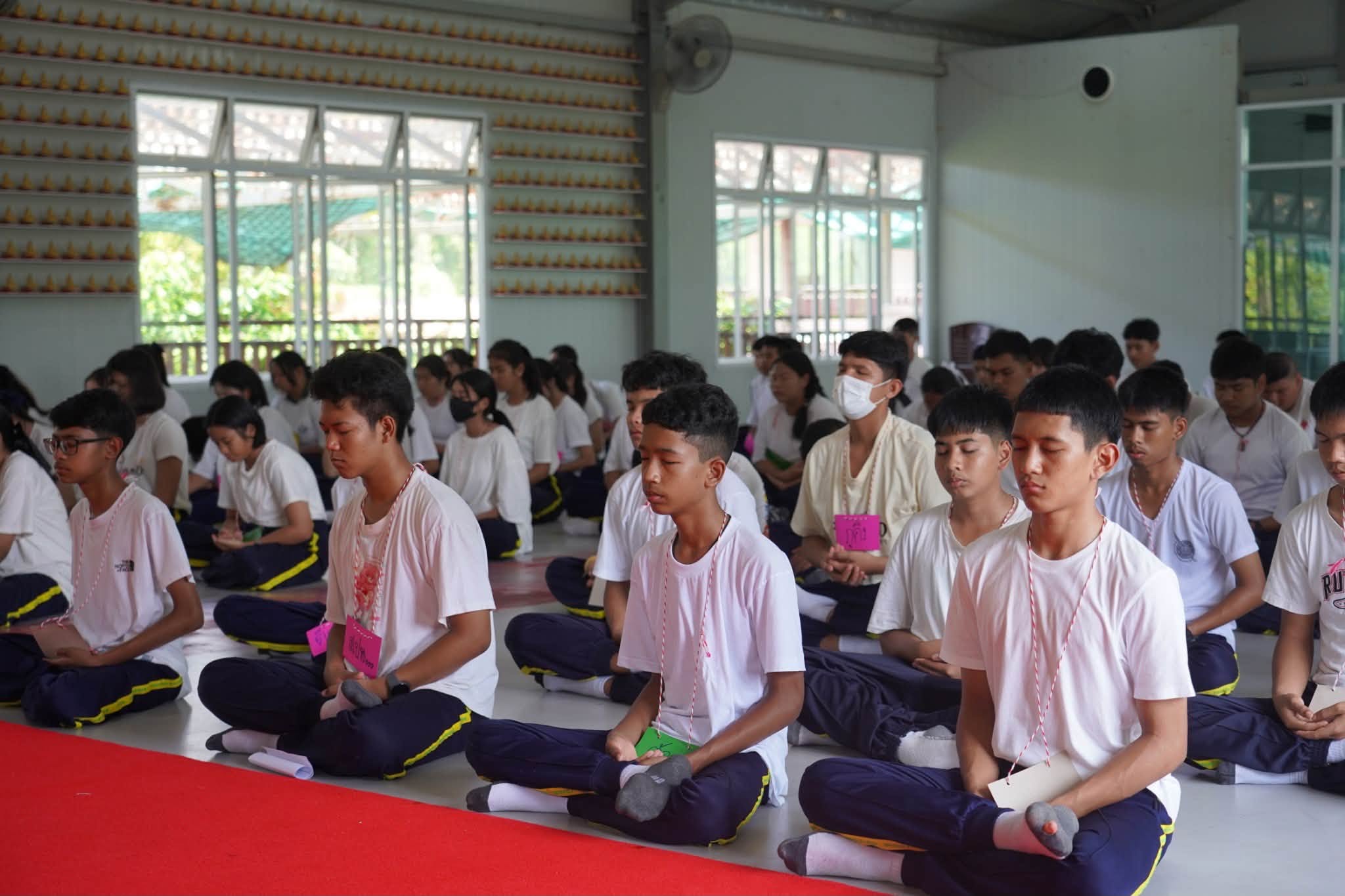 โรงเรียนนราธิวาส ร่วมกับ ศูนย์อบรมเยาวชนเมืองนราธิวาส จัดค่ายคุณธรรมจริยธรรม