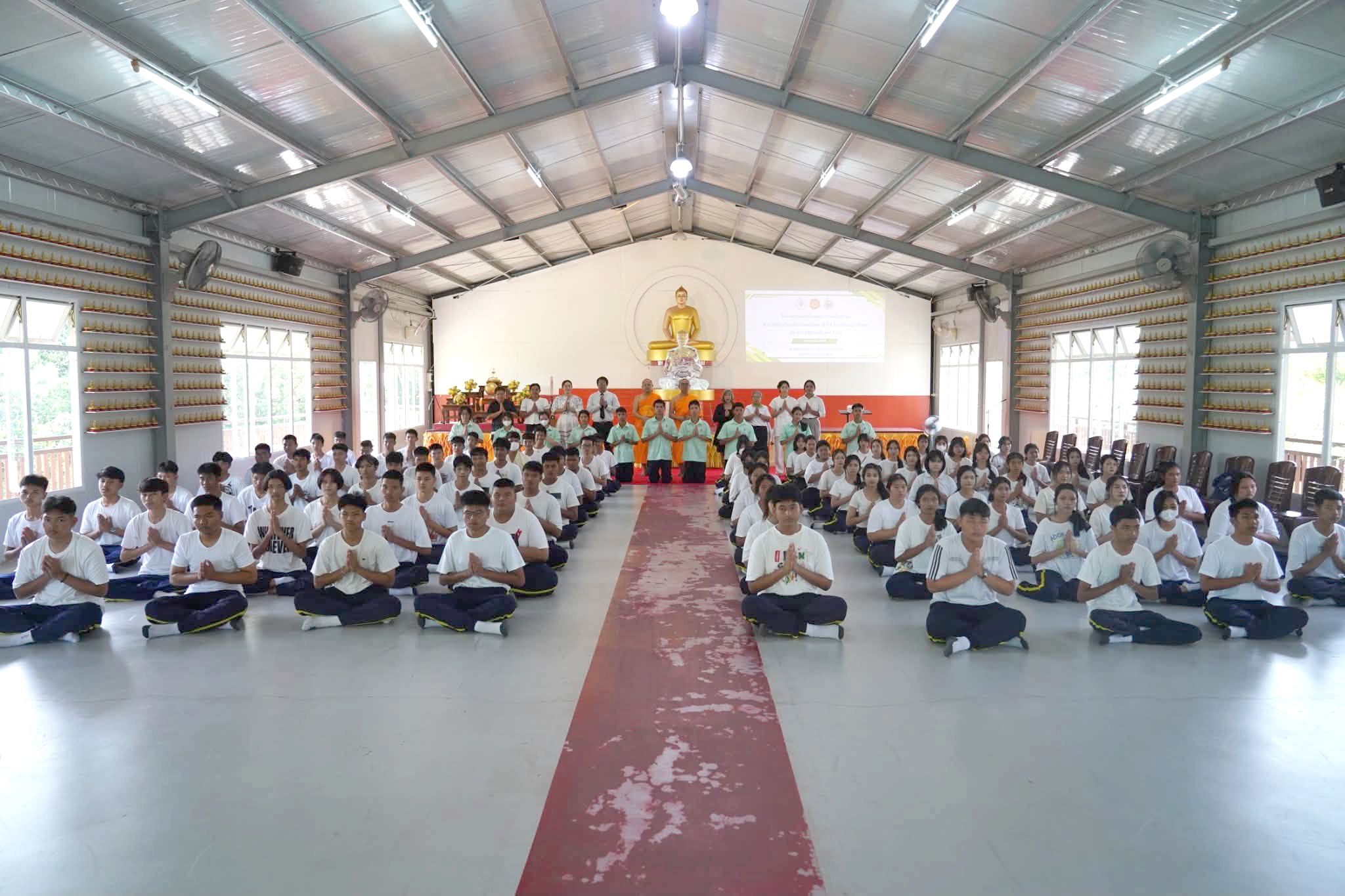 โรงเรียนนราธิวาส ร่วมกับ ศูนย์อบรมเยาวชนเมืองนราธิวาส จัดค่ายคุณธรรมจริยธรรม