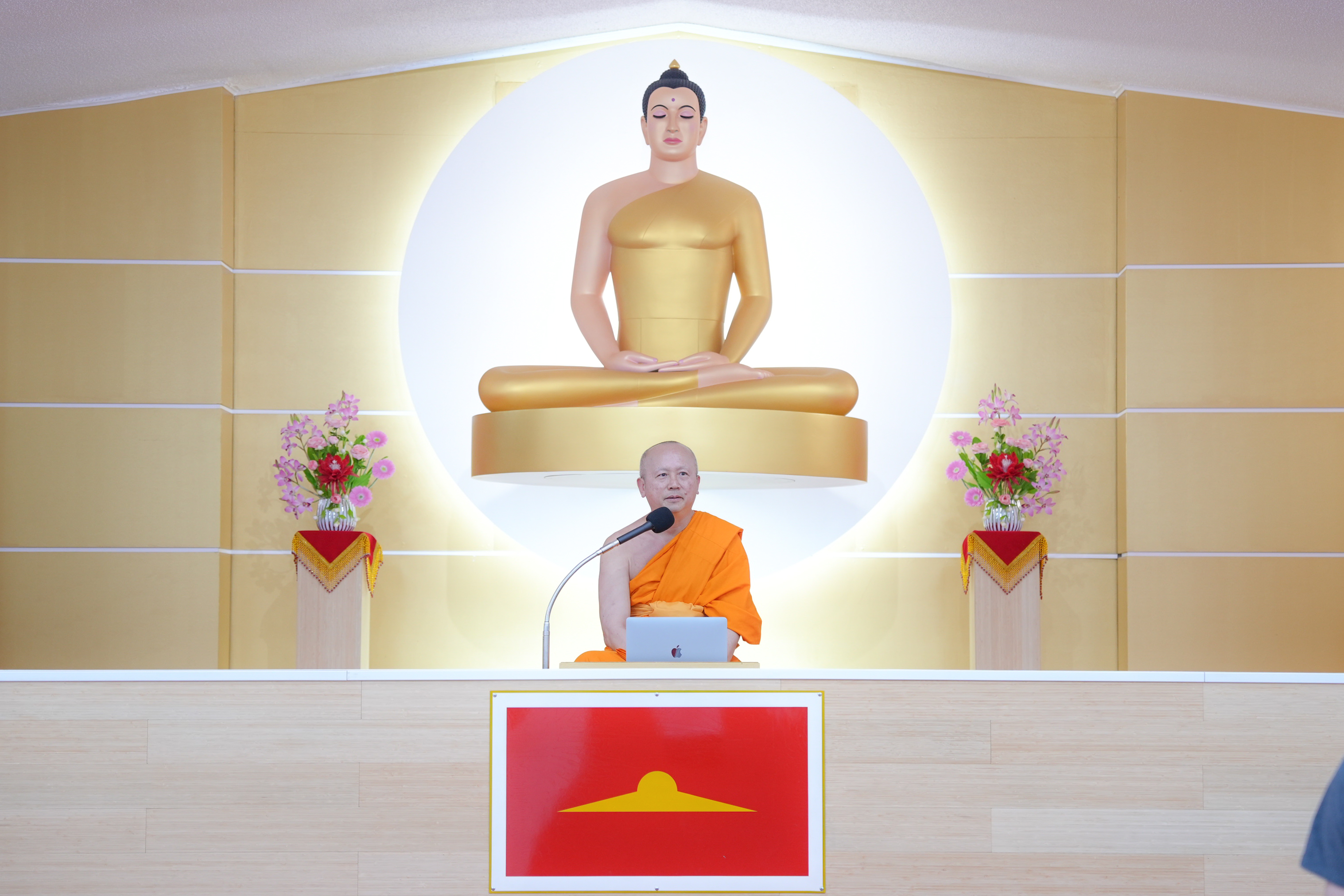 วัดพระธรรมกายจอร์เจีย จัดกิจกรรมนั่งสมาธิสำหรับชาวท้องถิ่น