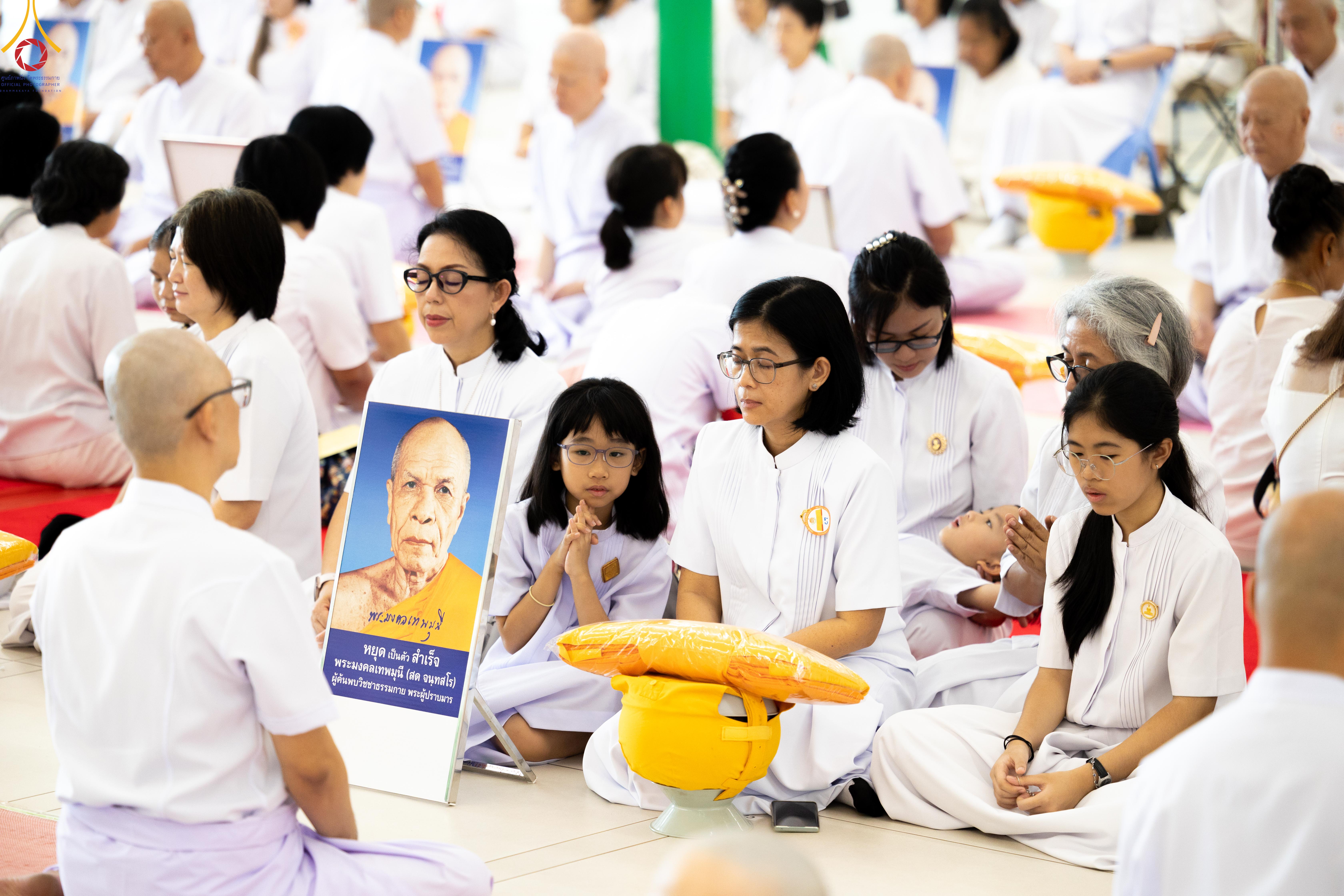 Wat Phra Dhammakaya organizes an ordination ceremony for 29 foreign ordinands from 4 countries