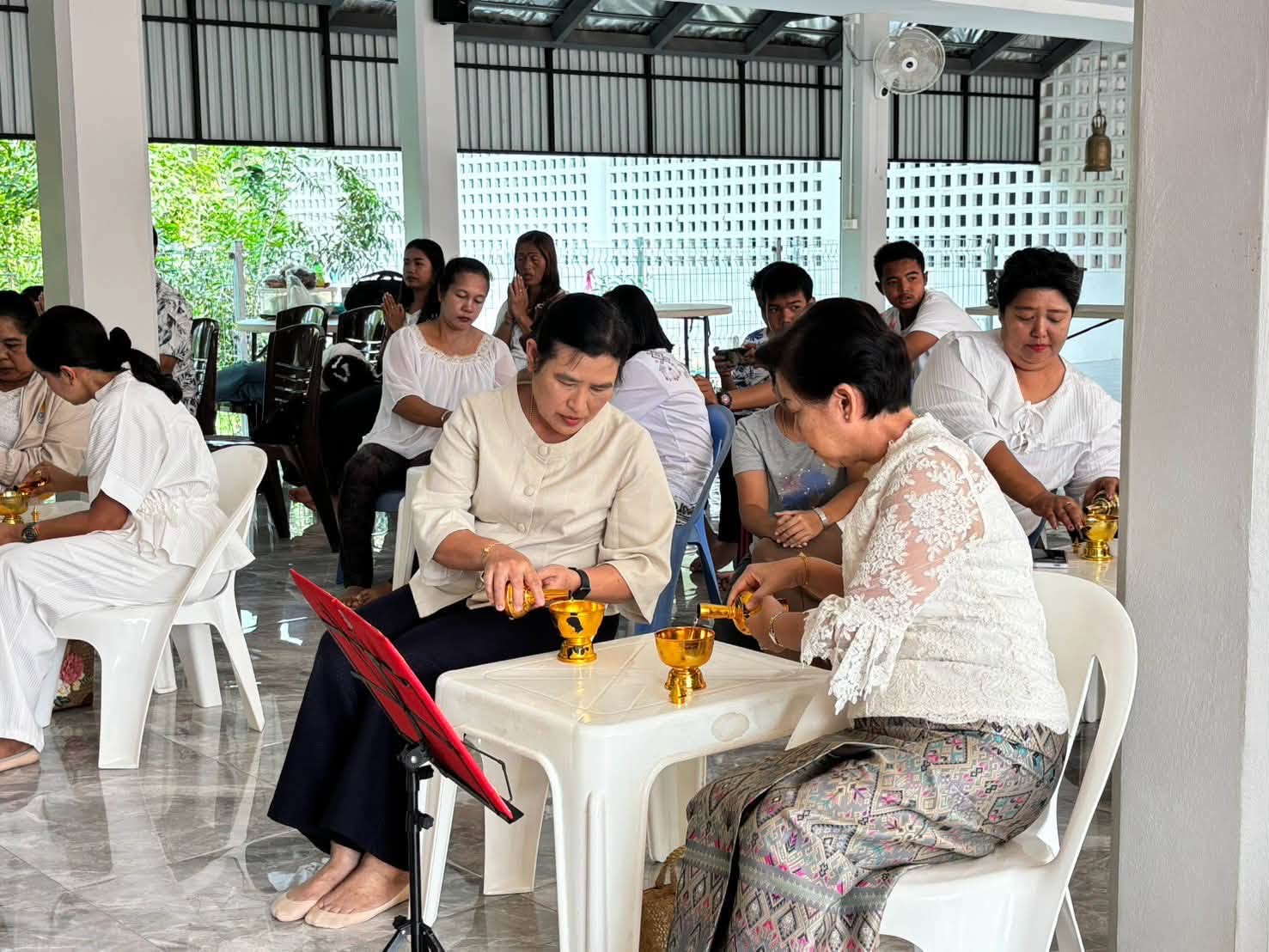 มหาวิทยาลัยนราธิวาสราชนครินทร์ จัดพิธีถวายเทียนพรรษาแด่คณะสงฆ์ที่พักสงฆ์บ้านร่มเย็น