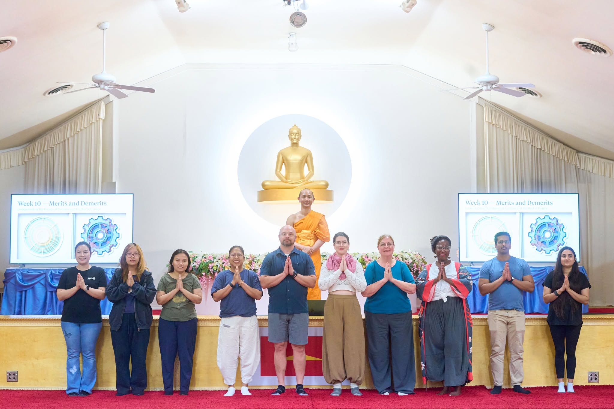 คลาสพระพุทธศาสนาและคลาสสมาธิ ณ วัดพระธรรมกายเท็กซัส