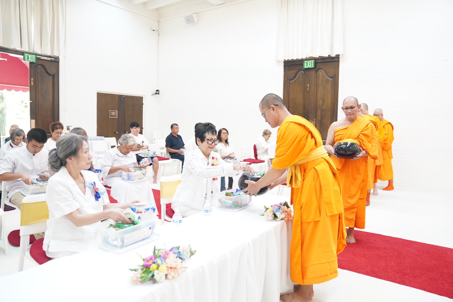 วัดพระธรรมกายแคลิฟอร์เนีย จัดกิจกรรมงานบุญประจำสัปดาห์
