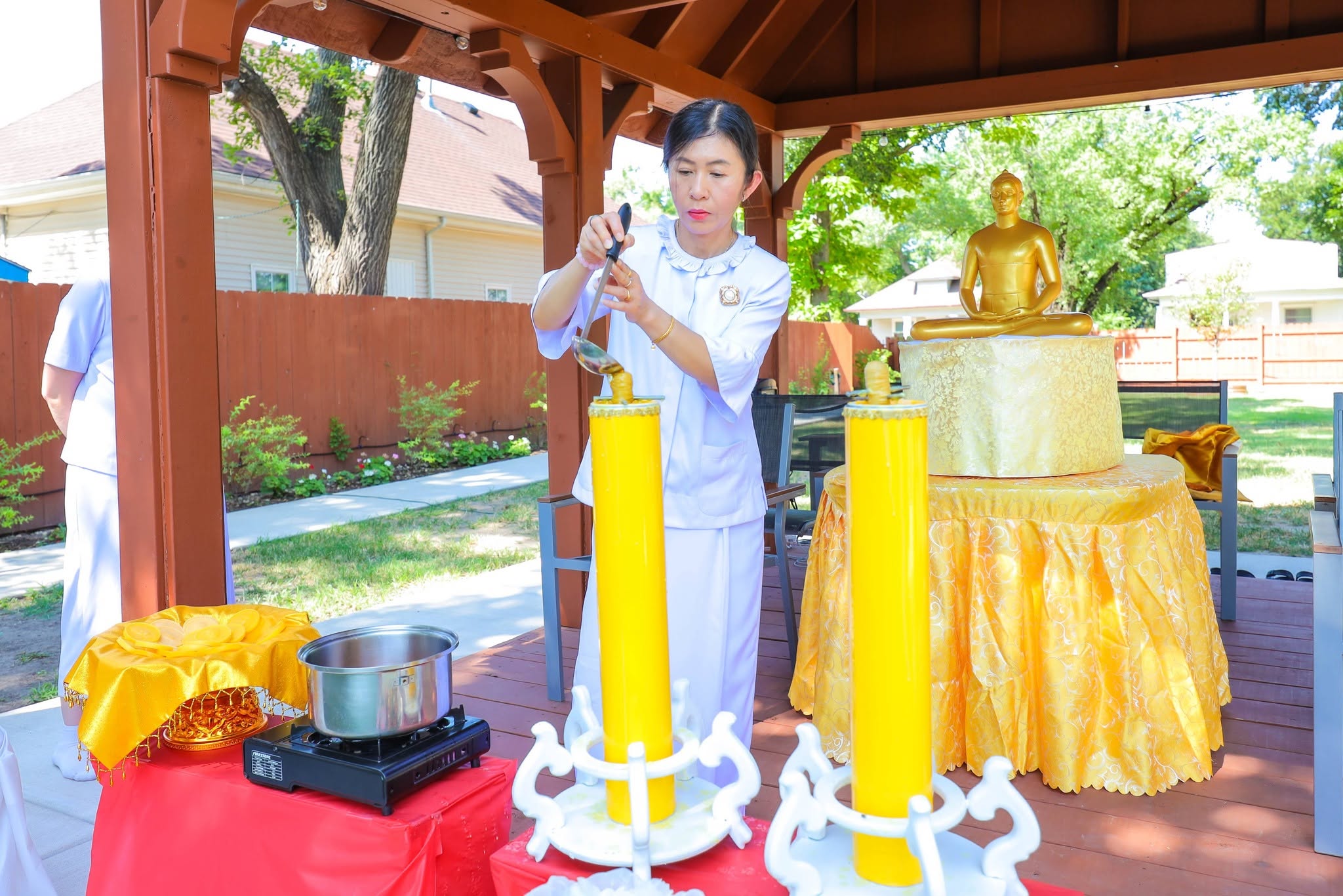 วัดพระธรรมกายแคนซัส จัดงานบุญวันอาทิตย์