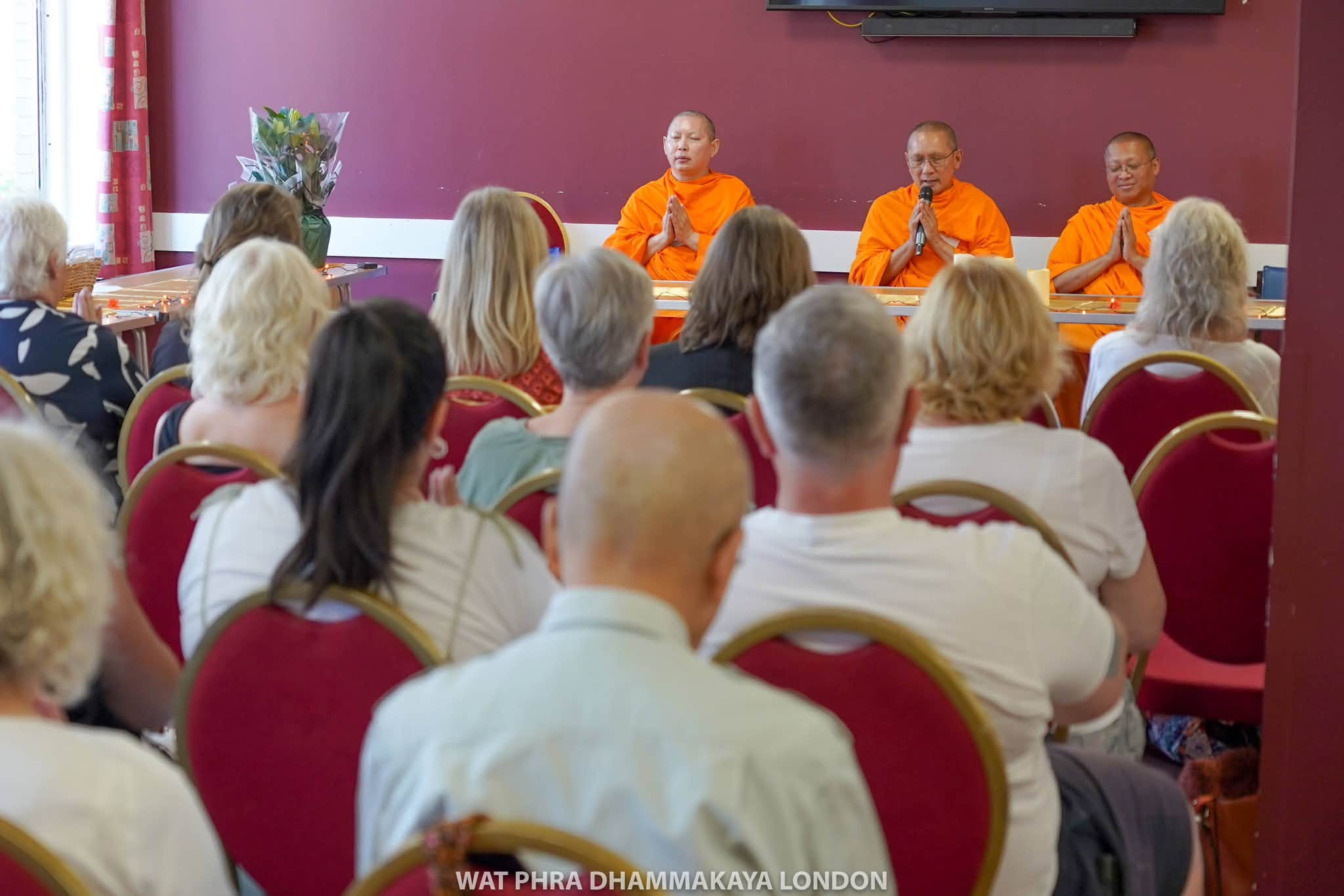 วัดพระธรรมกายลอนดอน จัดโครงการปฏิบัติธรรม One Day Retreat ณ เมือง Frinton