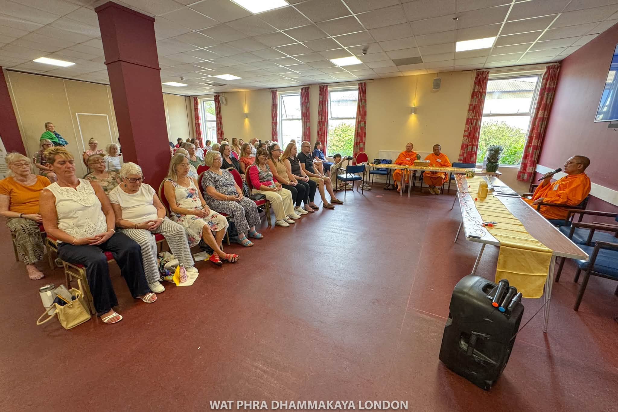วัดพระธรรมกายลอนดอน จัดโครงการปฏิบัติธรรม One Day Retreat ณ เมือง Frinton