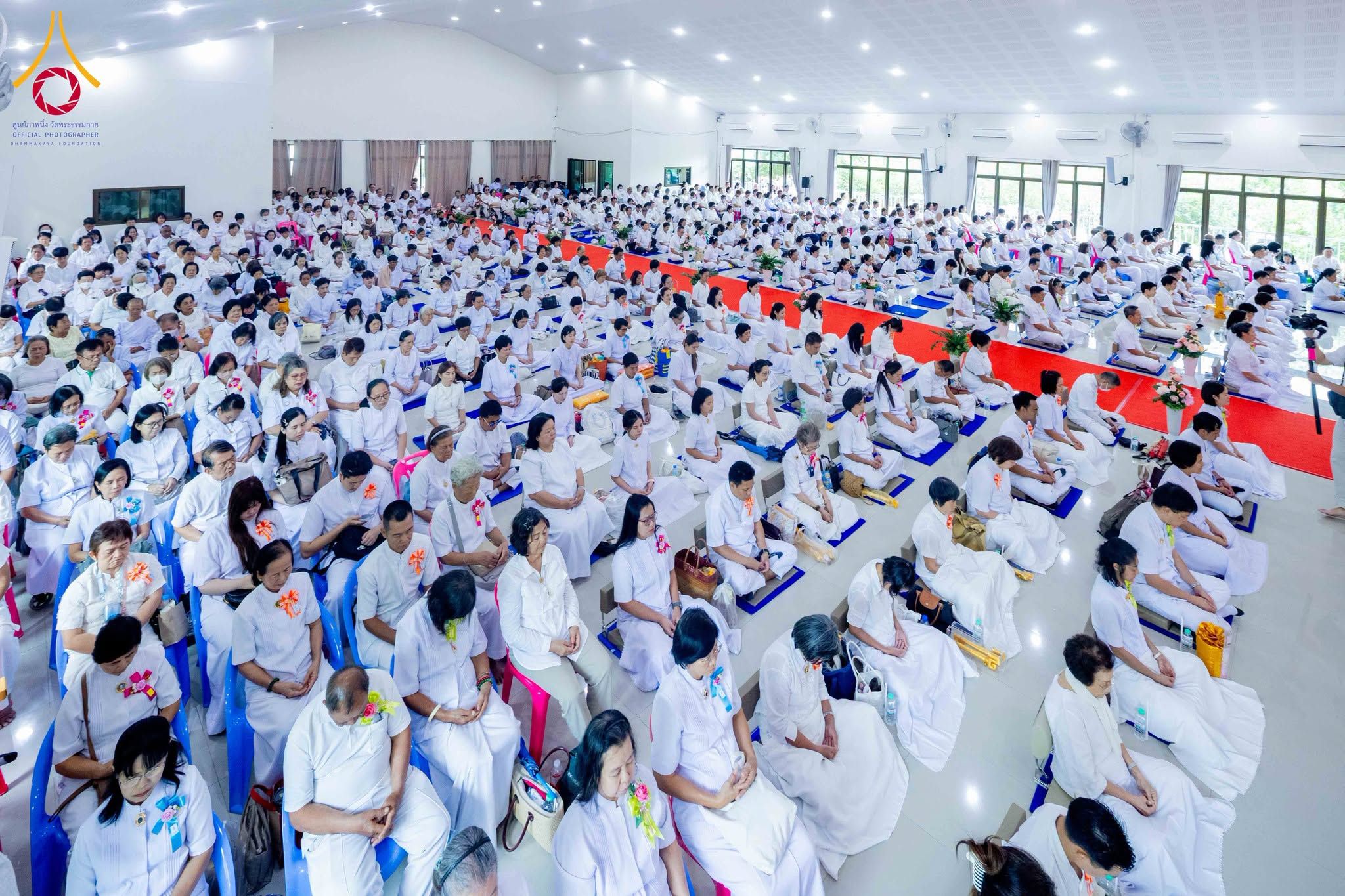 ศูนย์ปฏิบัติธรรมสระบุรี จัดพิธีทอดผ้าป่า โปรยรัตนชาติ และเทคอนกรีต เสาเข็มเจาะมหามงคลแห่งแรก สถาปนาองค์พระเจดีย์ เพื่อสร้างสันติภาพโลก