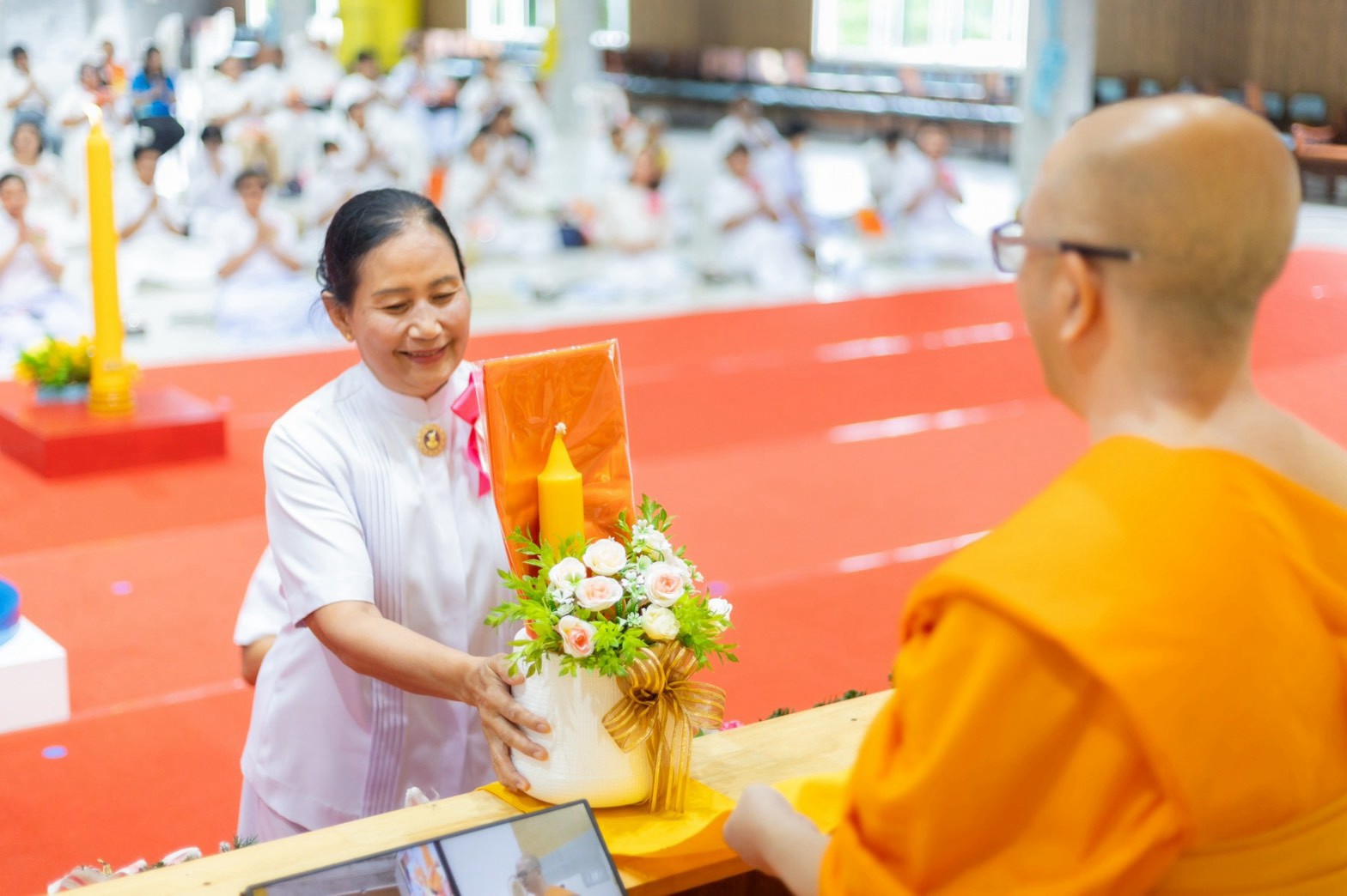 ศูนย์ปฏิบัติธรรมสมุทรปราการ จัดพิธีทอดผ้าบำรุงศูนย์ พิธีถวายเทียนพรรษา และผ้าอาบน้ำฝน