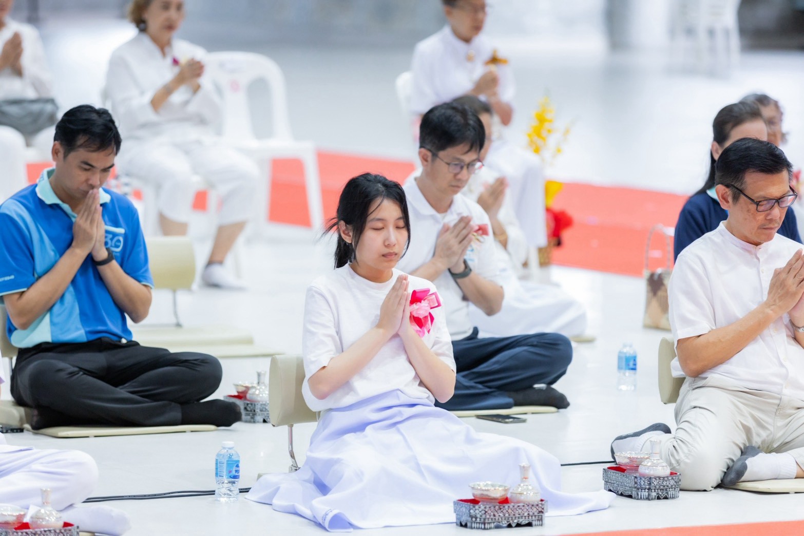 ศูนย์ปฏิบัติธรรมสมุทรปราการ จัดพิธีทอดผ้าบำรุงศูนย์ พิธีถวายเทียนพรรษา และผ้าอาบน้ำฝน