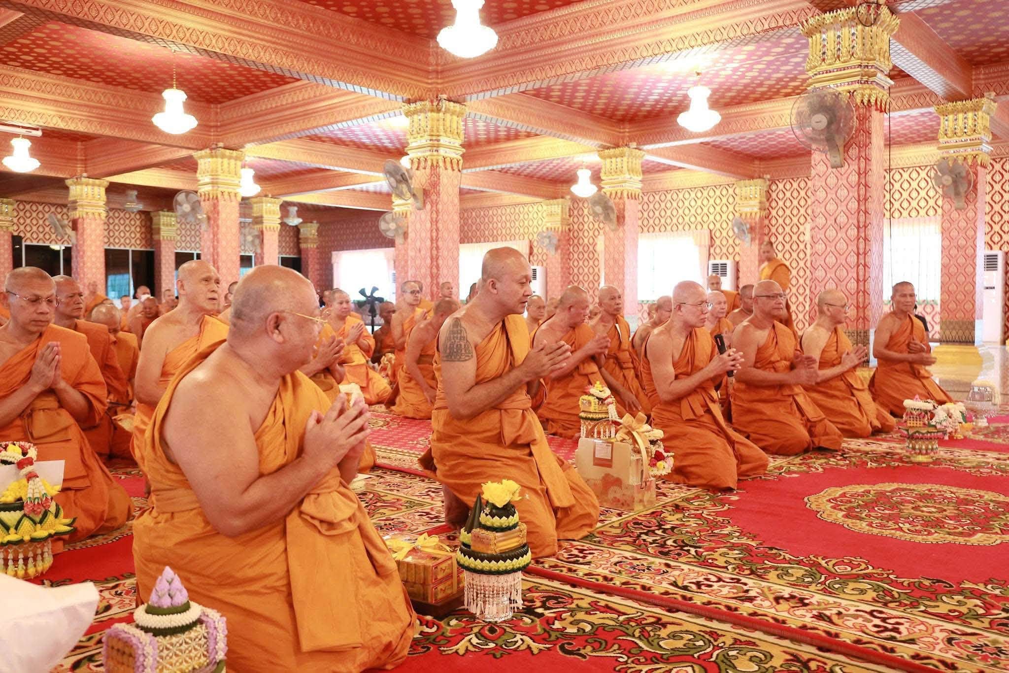 คณะสงฆ์จังหวัดปทุมธานี ประกอบพิธีสามีจิกรรมถวายเจ้าคณะจังหวัดปทุมธานี