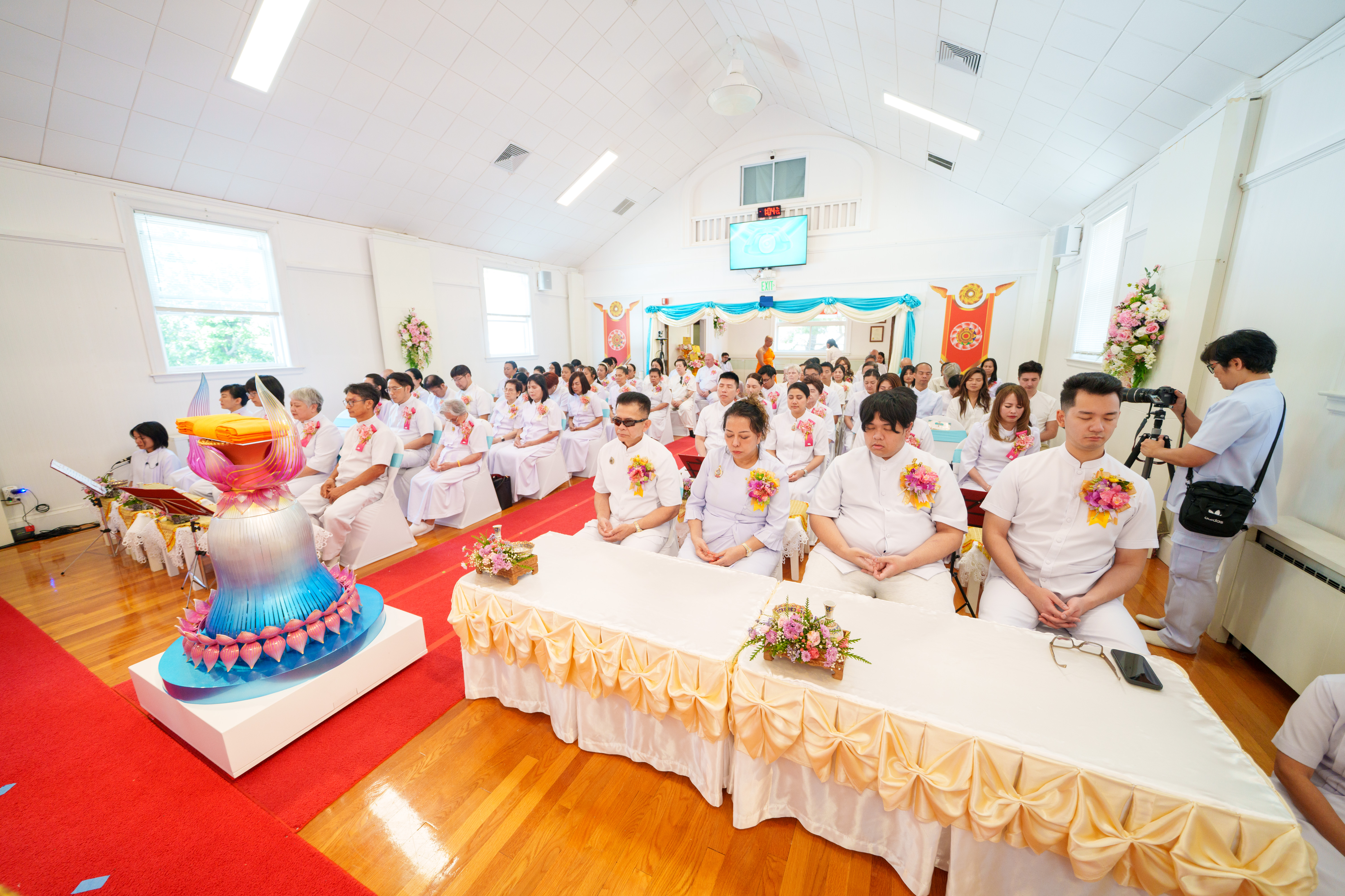 วัดพระธรรมกายบอสตัน จัดพิธีสมโภชองค์พระประธาน พิธีอัญเชิญและบรรจุพระบรมสารีริกธาตุ