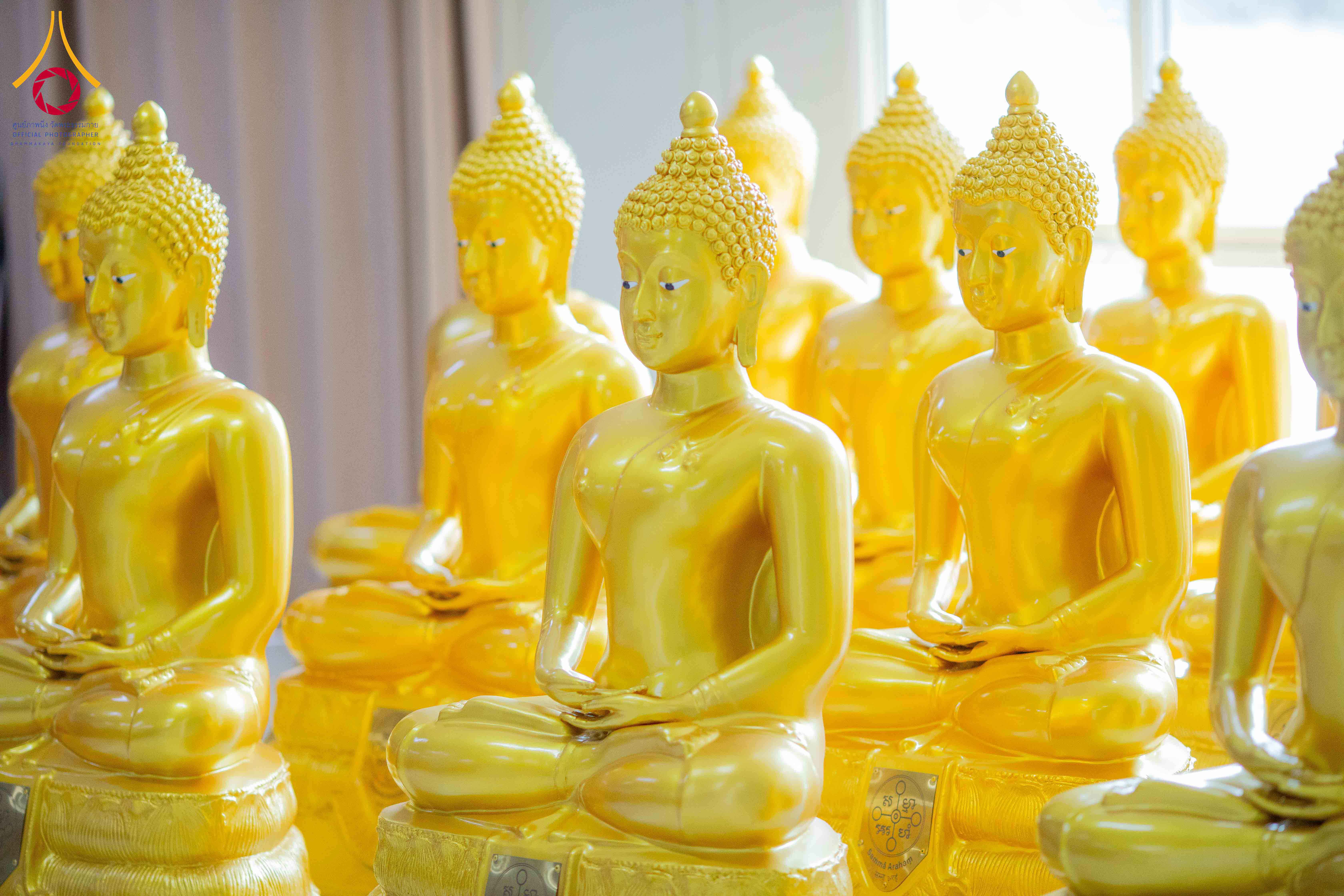 เทศบาลตำบลหนองเสือ ร่วมกับ องค์การพุทธโลก ถวายพระประธาน 22 องค์ สู่ดินแดนพุทธภูมิ