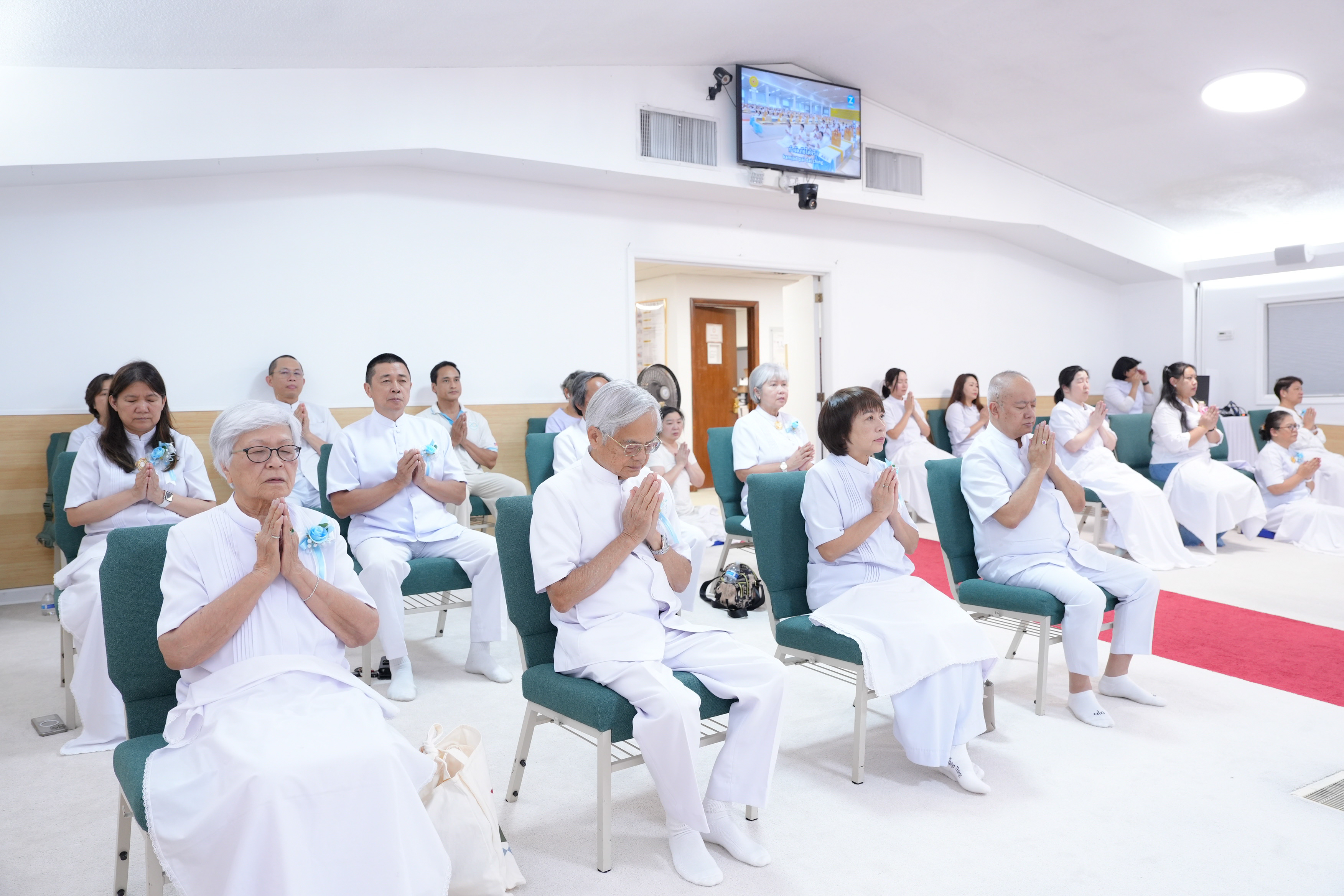 วัดพระธรรมกายจอร์เจีย จัดพิธีบูชาข้าวพระ