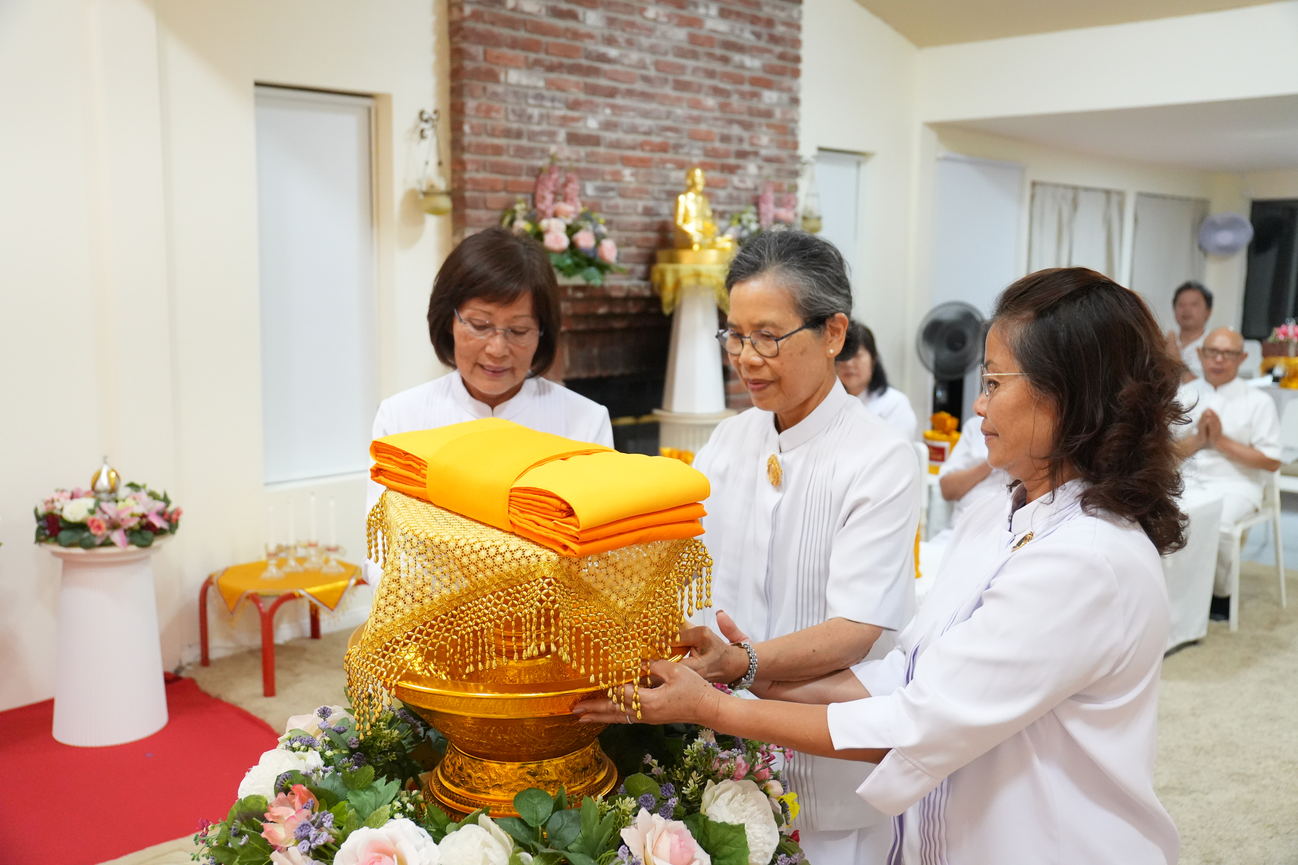 วัดภาวนาซานดิเอโก จัดงานบุญบูชาข้าวพระ