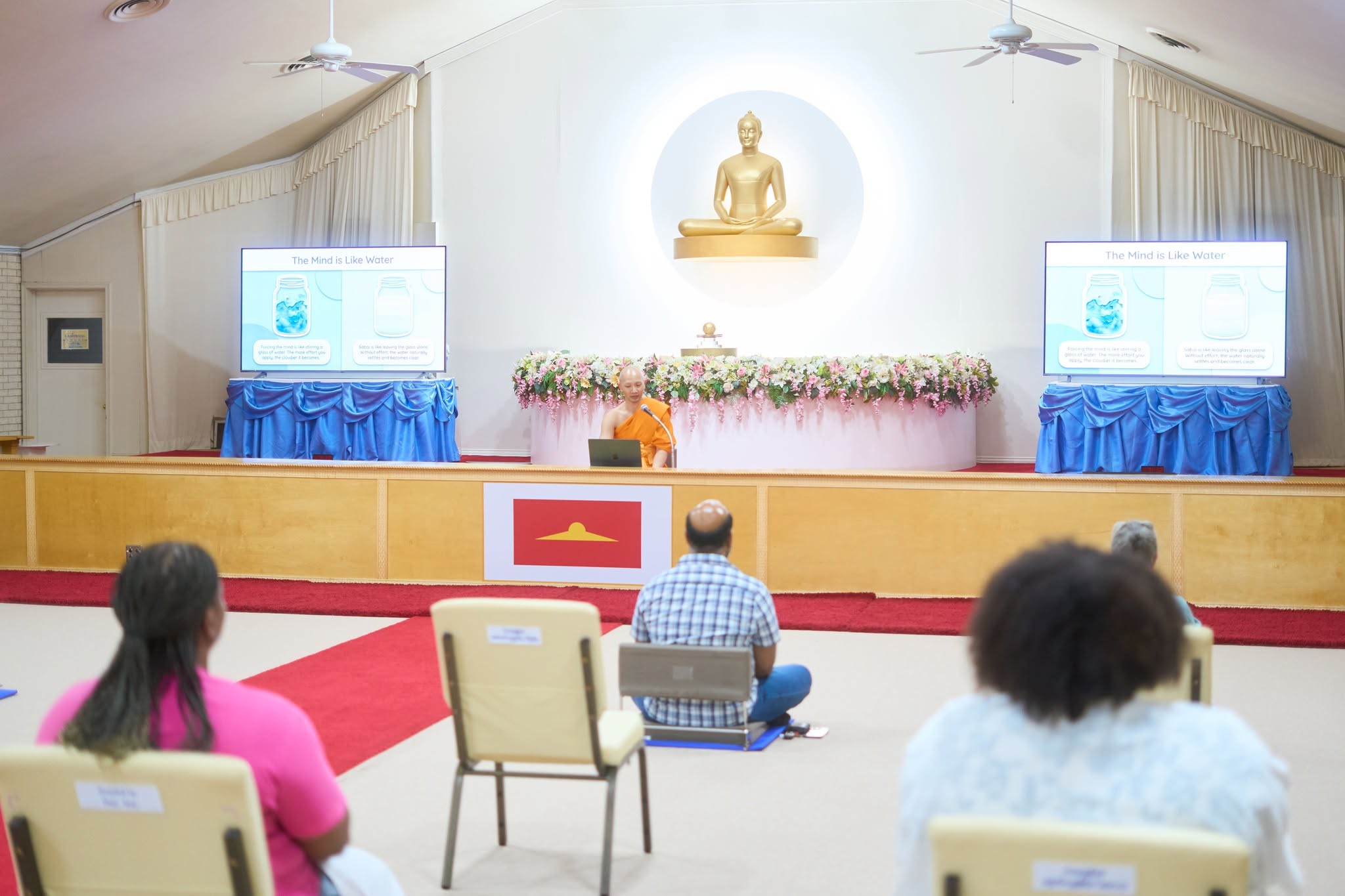 คลาสสมาธิ ณ วัดพระธรรมกายเท็กซัส