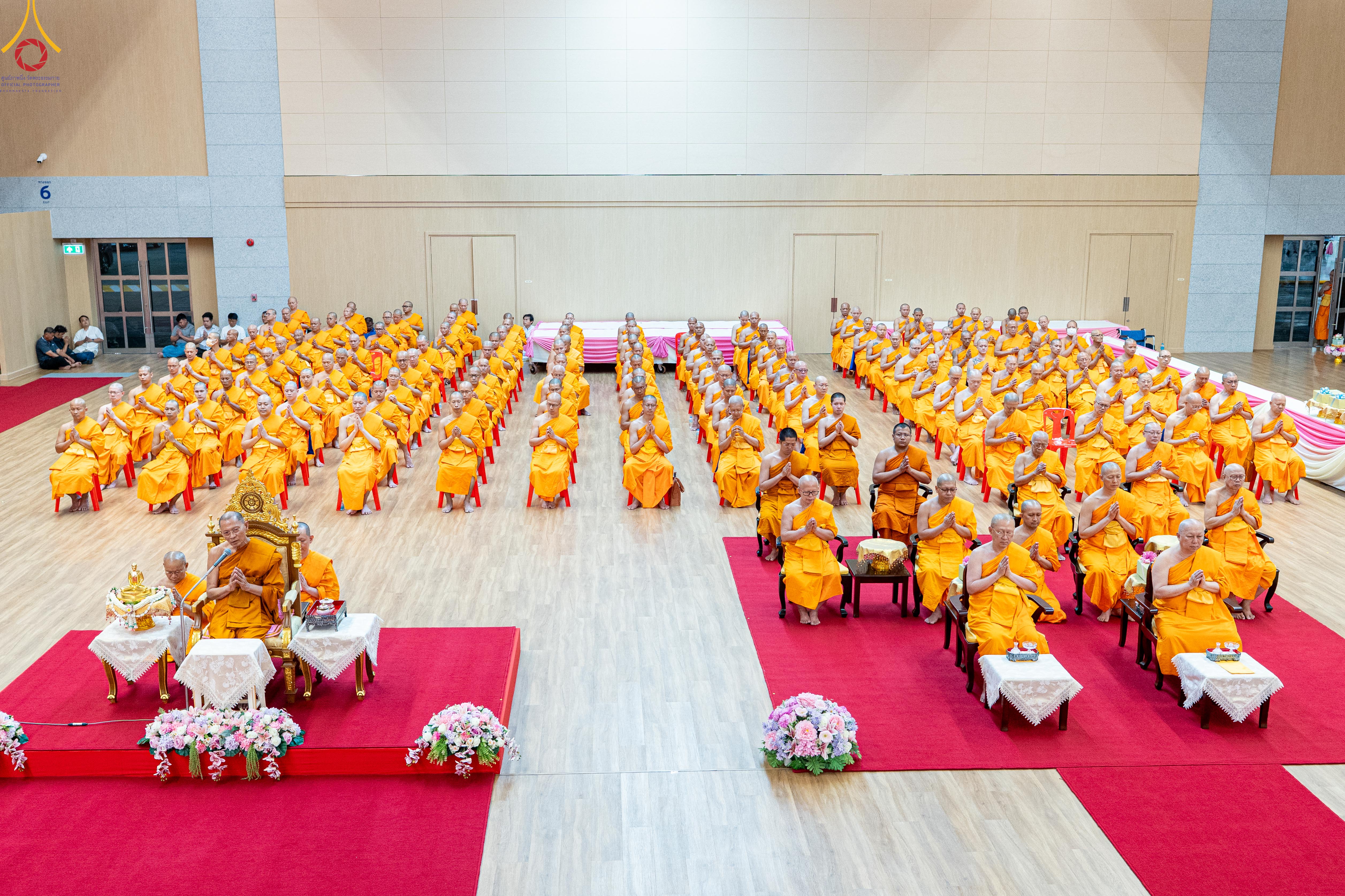 วัดพระธรรมกาย จัดพิธีมุทิตาสักการะพระราชาคณะ และพิธีถวายคิลานเภสัช