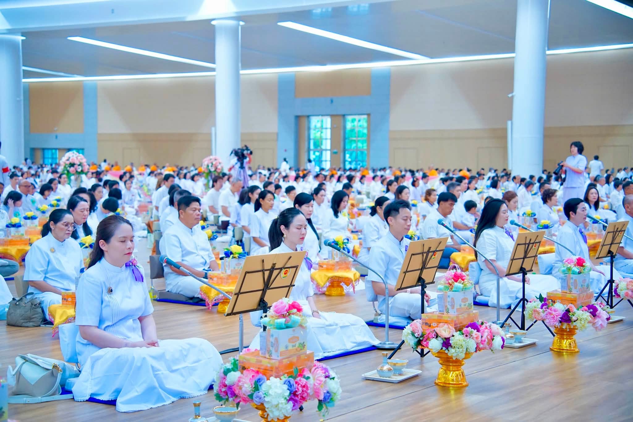 วัดพระธรรมกาย จัดพิธีมุทิตาสักการะพระราชาคณะ และพิธีถวายคิลานเภสัช