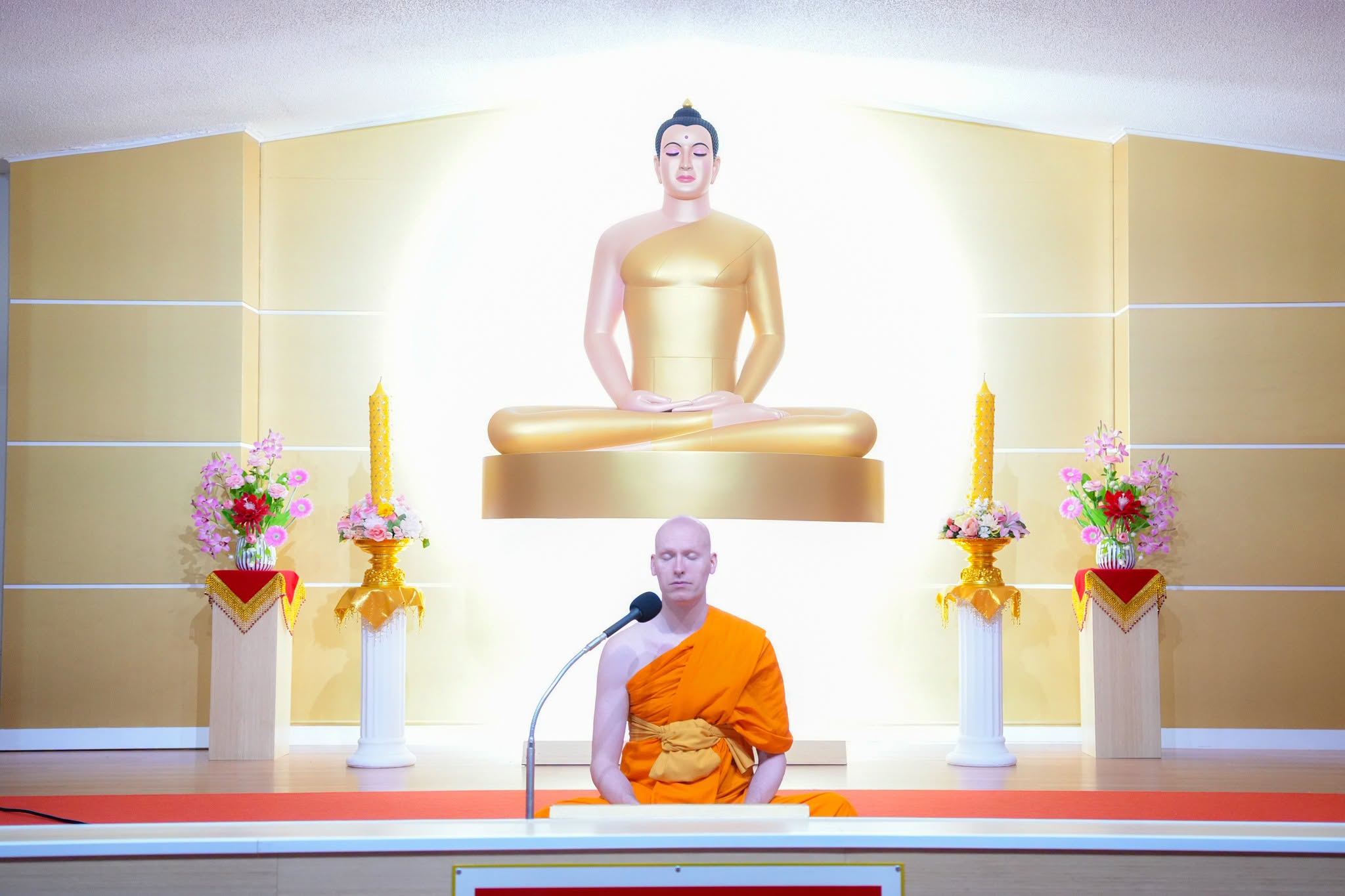 วัดพระธรรมกายจอร์เจีย จัดกิจกรรมนั่งสมาธิสำหรับชาวท้องถิ่น