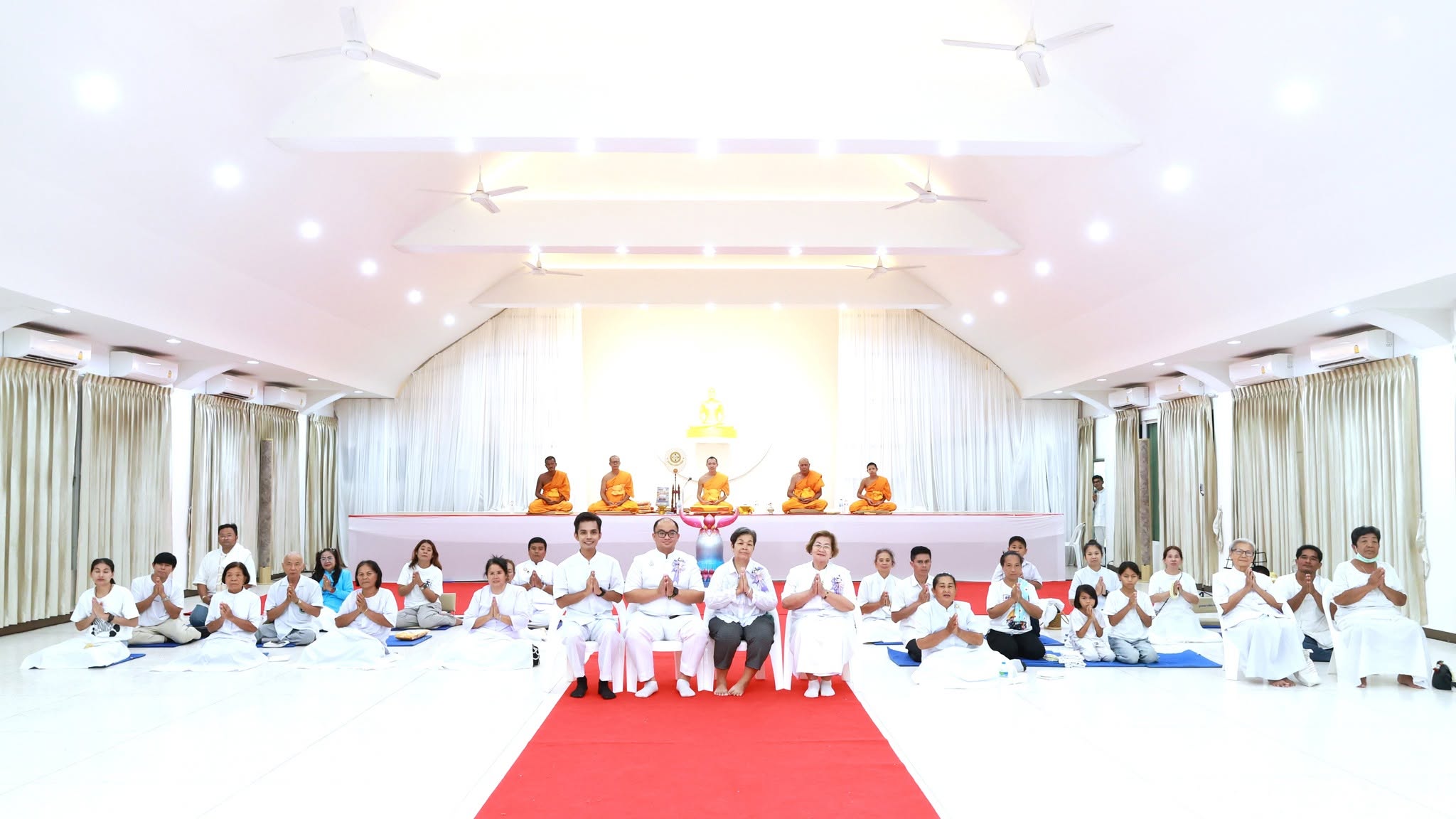 พิธีทอดผ้าป่าสามัคคี สถาปนาองค์พระเจดีย์เพื่อสร้างสันติภาพโลก ณ ธุดงคสถานพัฒนานิคม