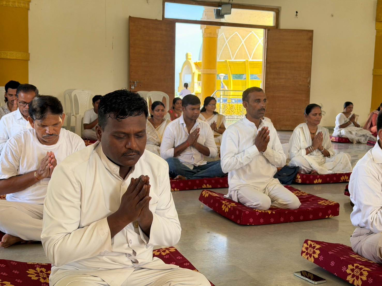คณะพระภิกษุสงฆ์วัดพุทธสันติวัน ธรรมชัย ปฏิบัติศาสนกิจเผยแผ่พระพุทธศาสนาวิชชาธรรมกายในประเทศอินเดีย