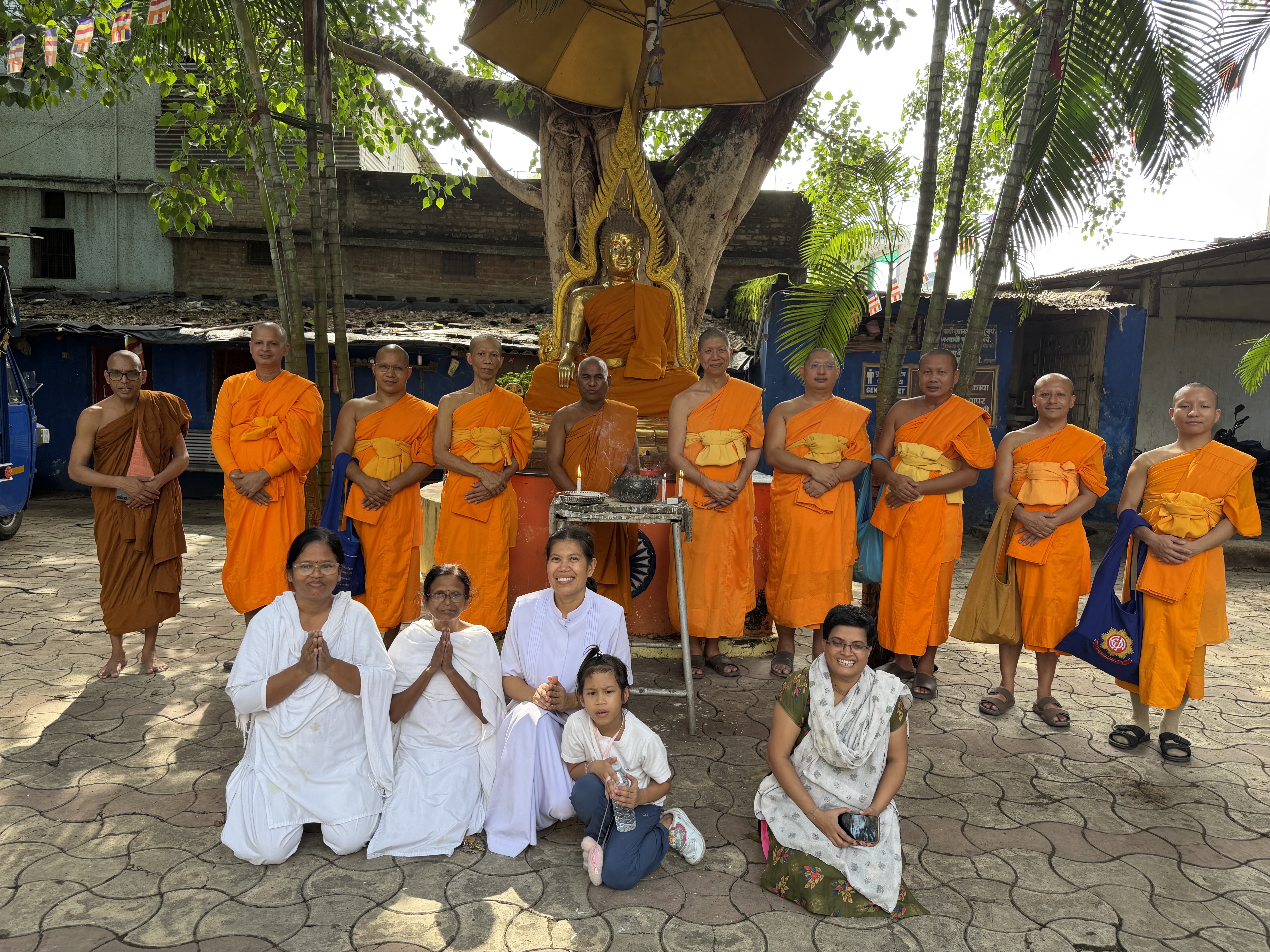 คณะพระภิกษุสงฆ์วัดพุทธสันติวัน ธรรมชัย ปฏิบัติศาสนกิจเผยแผ่พระพุทธศาสนาวิชชาธรรมกายในประเทศอินเดีย