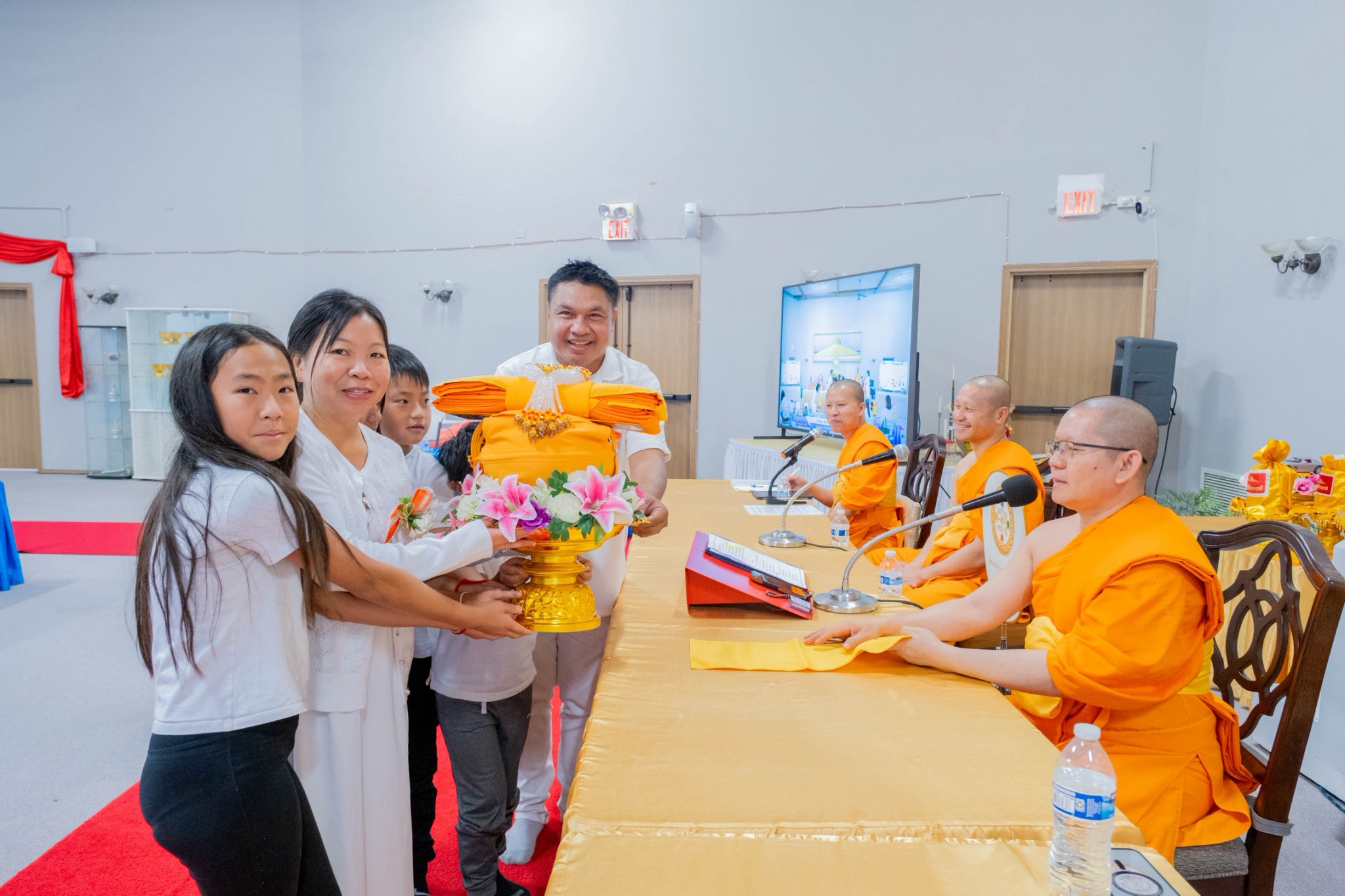 วัดพระธรรมกายมินเนโซตา จัดงานบุญวันอาทิตย์