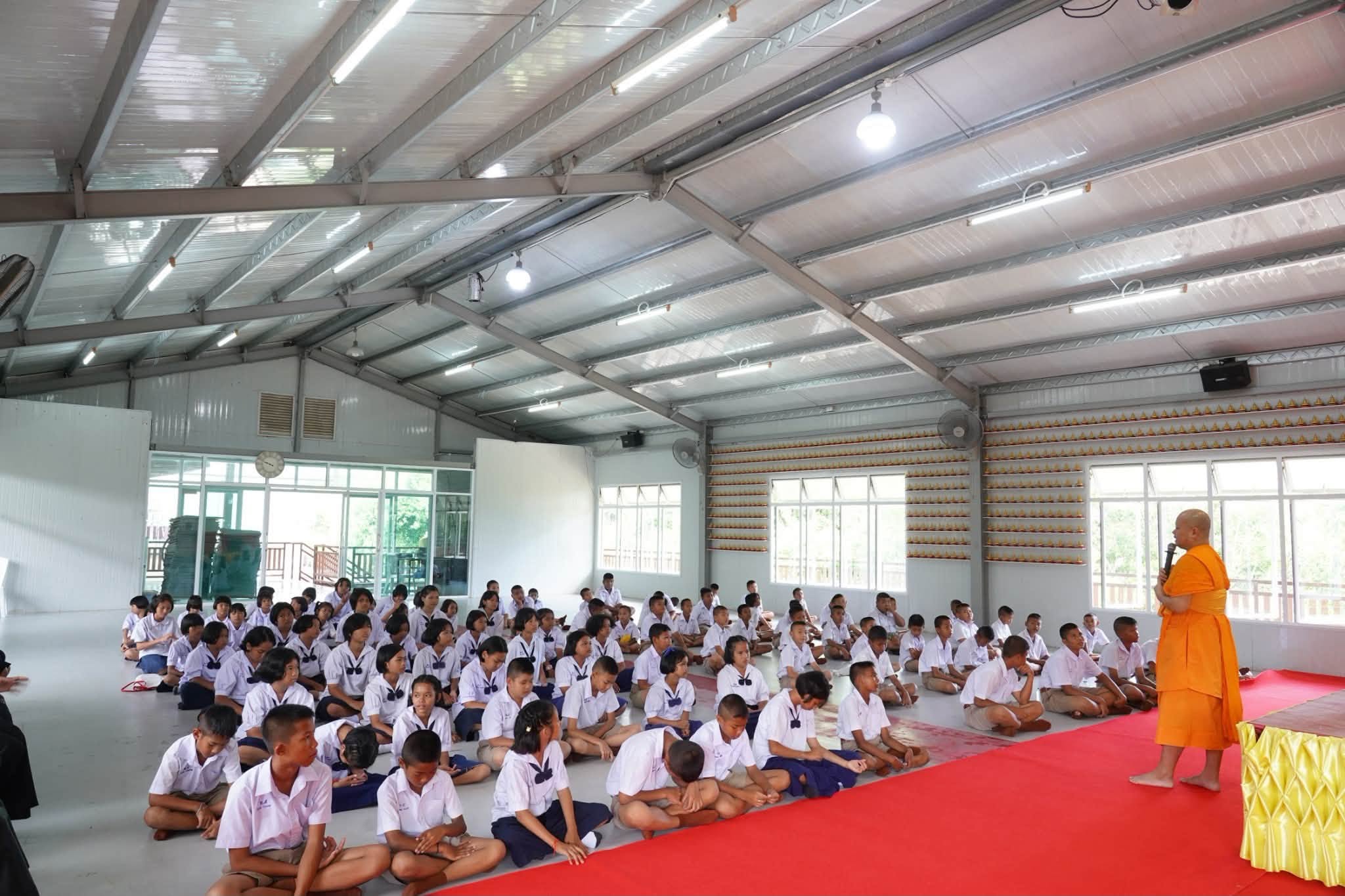 ที่พักสงฆ์บ้านร่มเย็น ร่วมกับ โรงเรียนเทศบาล 5 วัดประชาภิรมย์ จัดอบรมค่ายคุณธรรมจริยธรรม