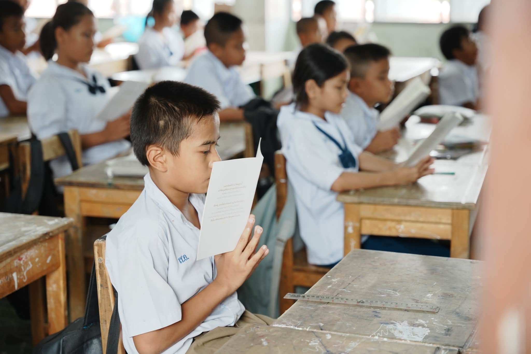 ครูพระสอนศีลธรรม วัดพระธรรมกาย สอนศีลธรรม ณ โรงเรียนสังข์อ่ำวิทยา