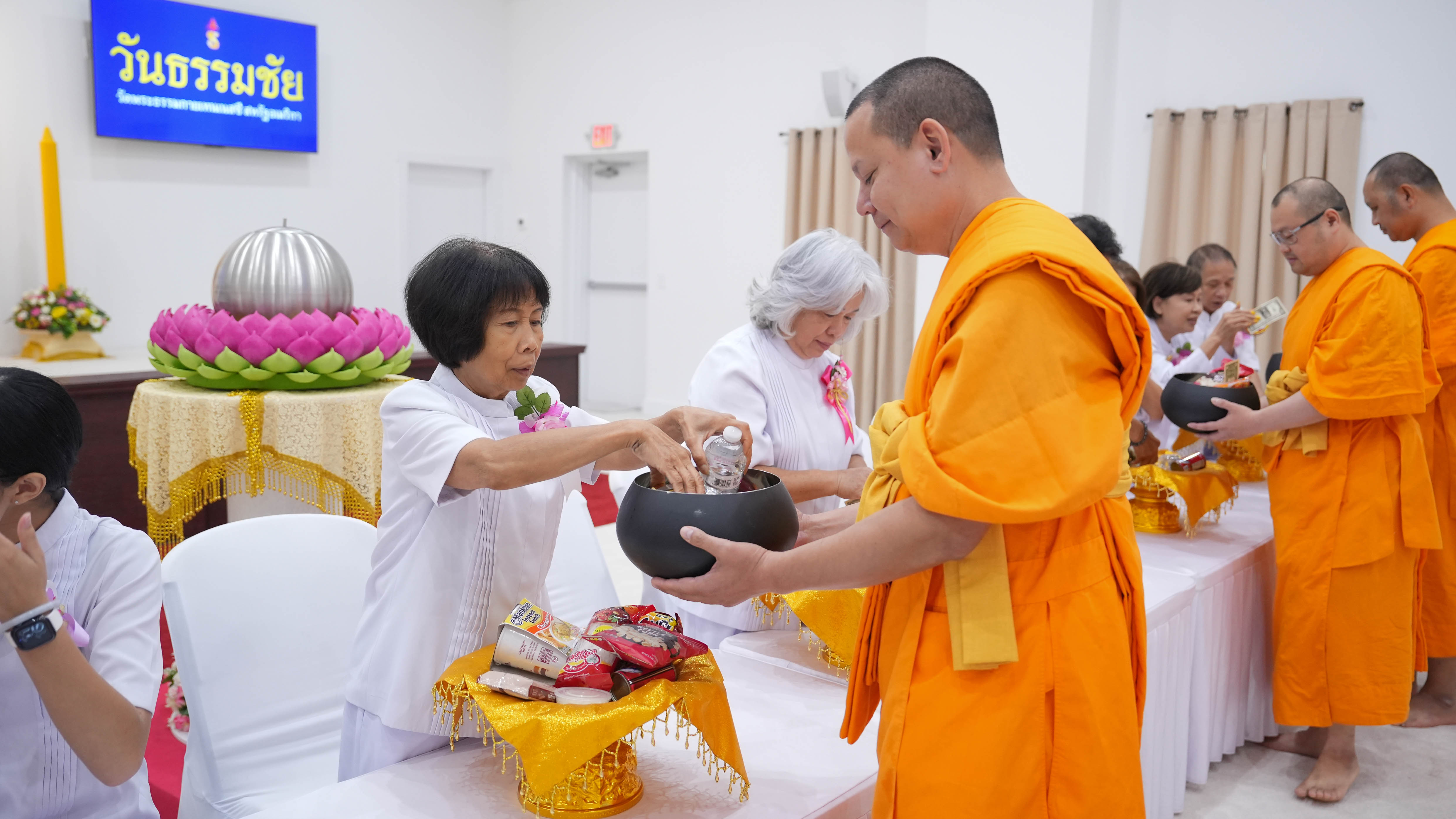 วัดพระธรรมกายเทนเนสซี จัดกิจกรรมงานบุญเนื่องในวันธรรมชัย