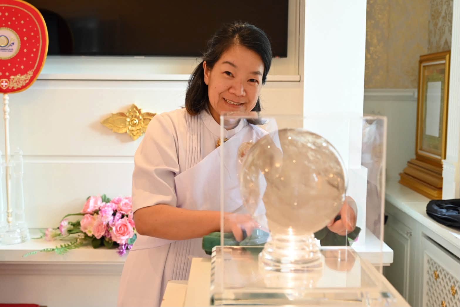 วัดพระธรรมกายสวิตเซอร์แลนด์ จัดบวชอุบาสิกาแก้ว เนื่องในวันธรรมชัย