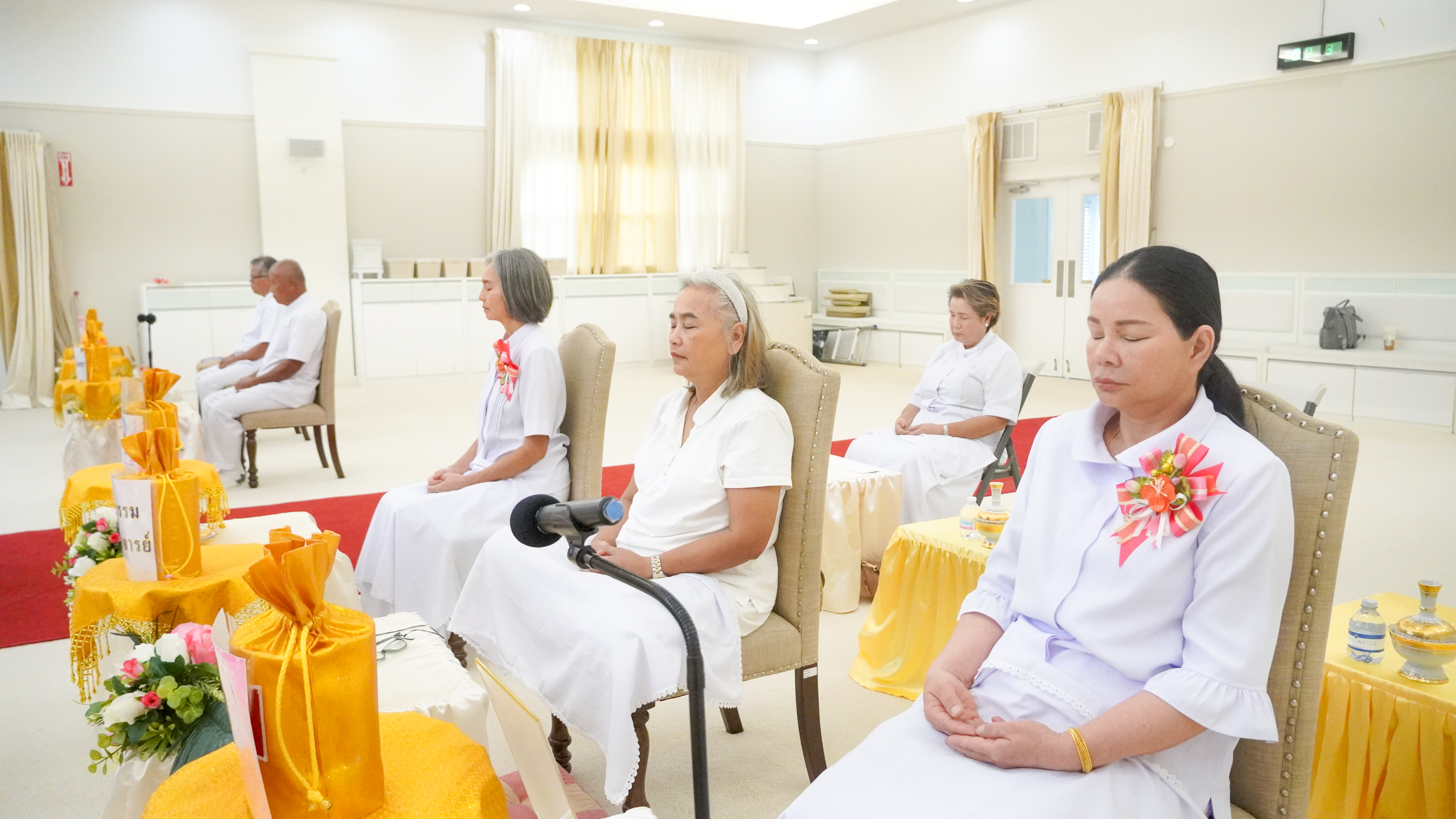 วัดพระธรรมกายฟลอริดา จัดพิธีถวายกองบุญปัญญาบารมี