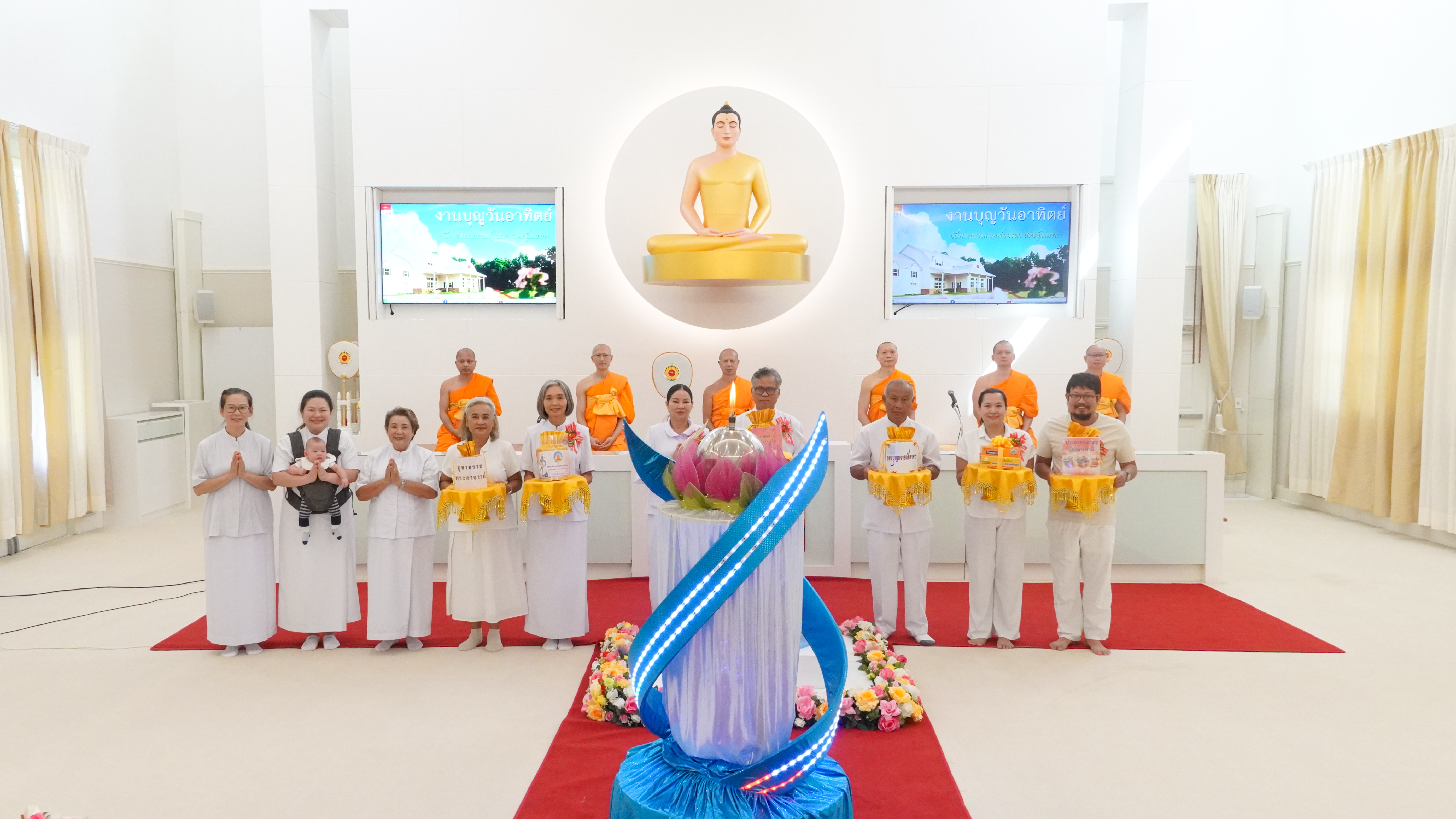 วัดพระธรรมกายฟลอริดา จัดพิธีถวายกองบุญปัญญาบารมี