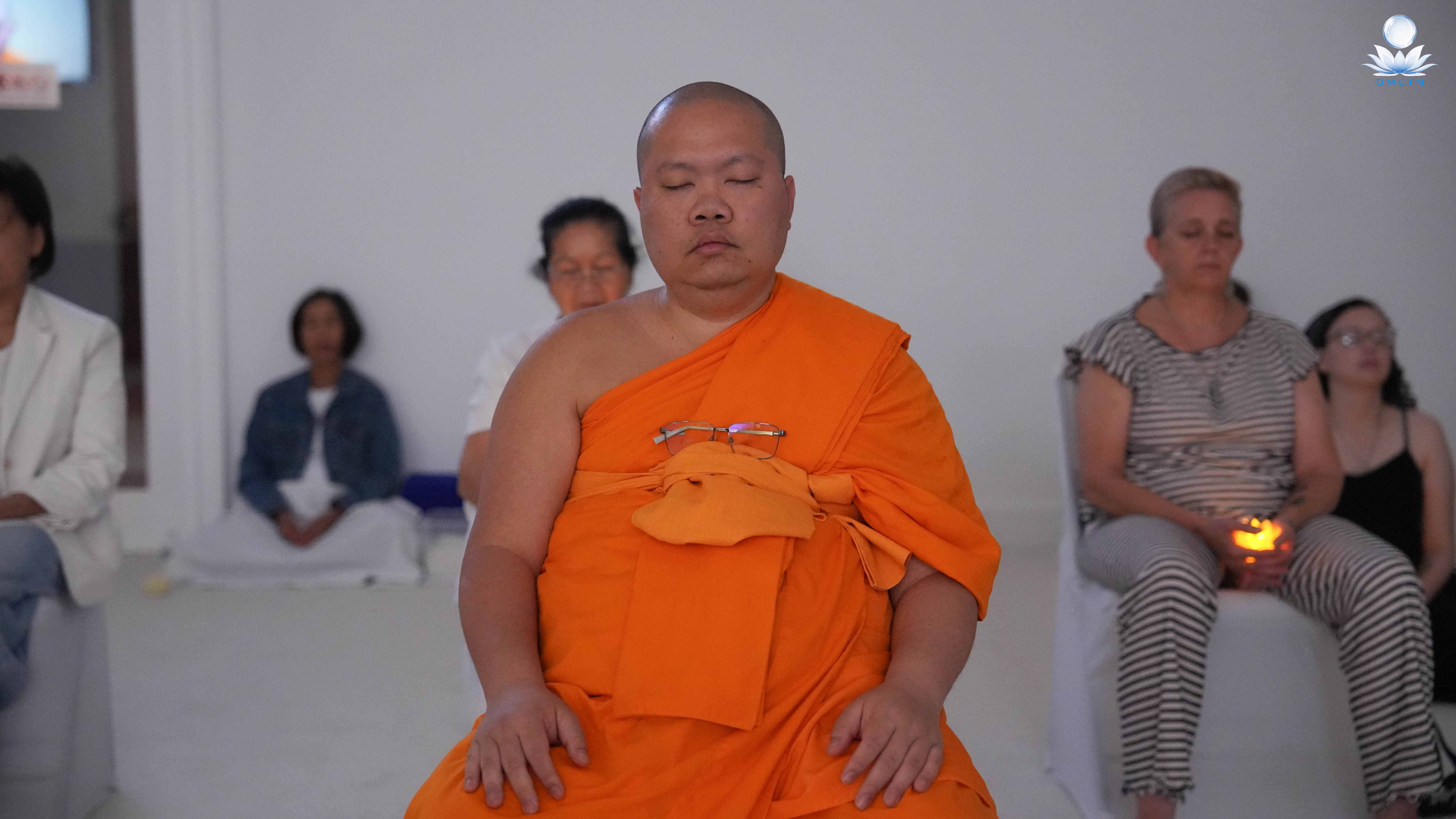 วัดพระธรรมกายเทนเนสซี จัดกิจกรรม Full Moon Meditation