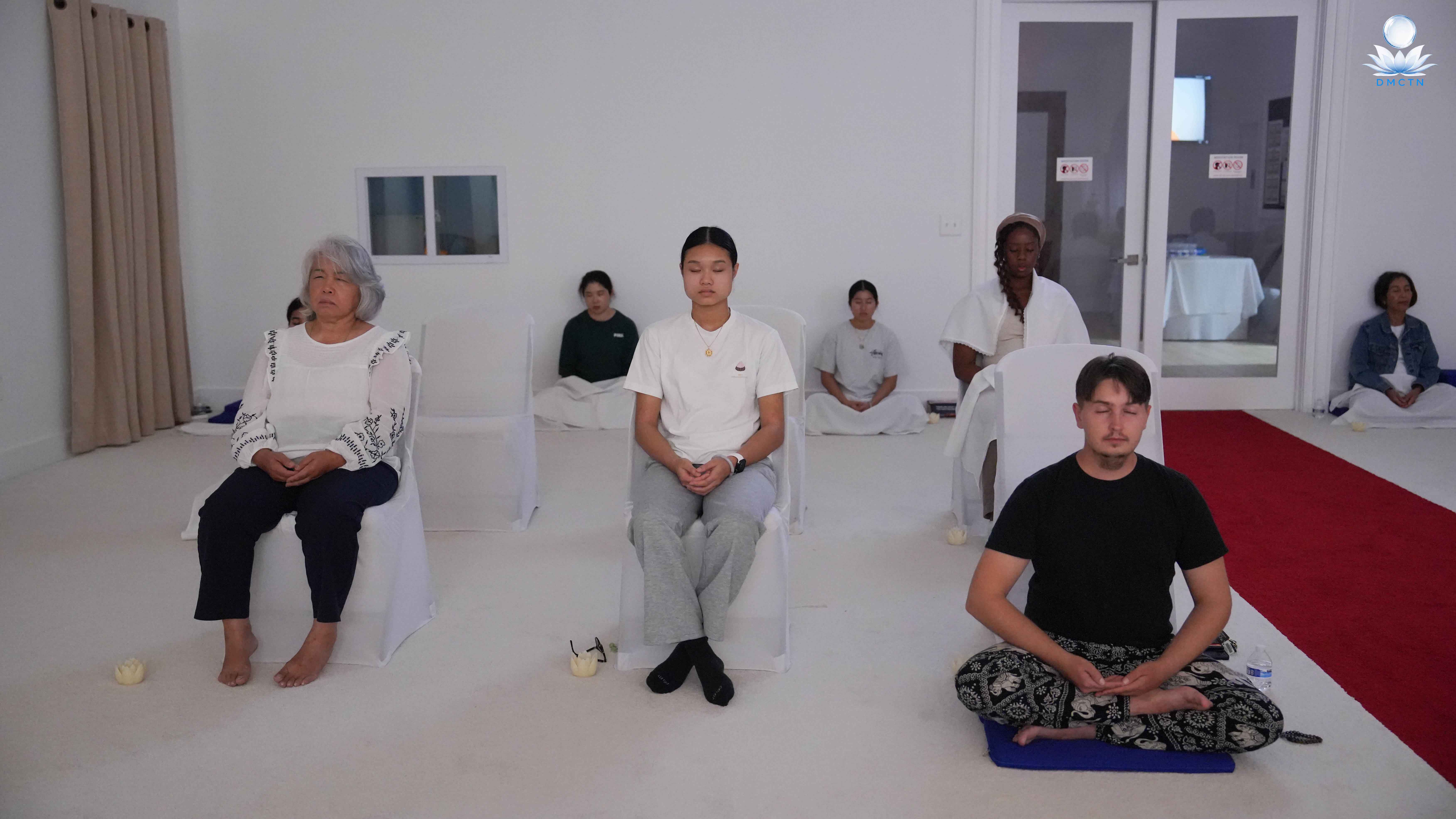 วัดพระธรรมกายเทนเนสซี จัดกิจกรรม Full Moon Meditation
