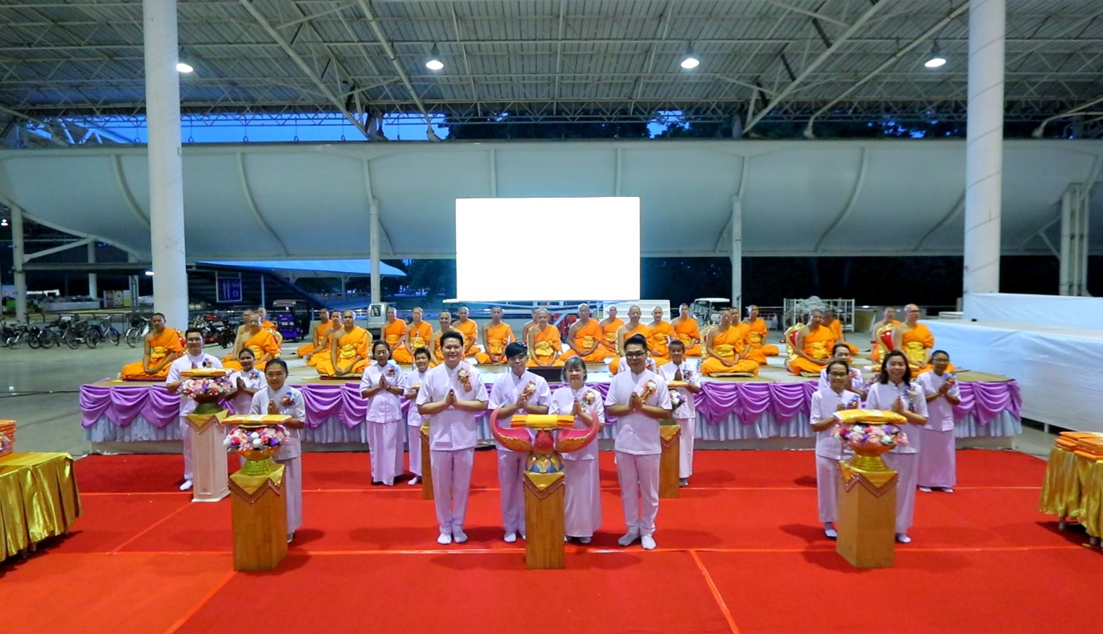 กองริ้วขบวน สำนักศรัทธาภิบาล จัดพิธีทอดผ้าป่าเพื่อสนับสนุนงานพระพุทธศาสนา โอกาสครบรอบ 6 ปี กองริ้วขบวน