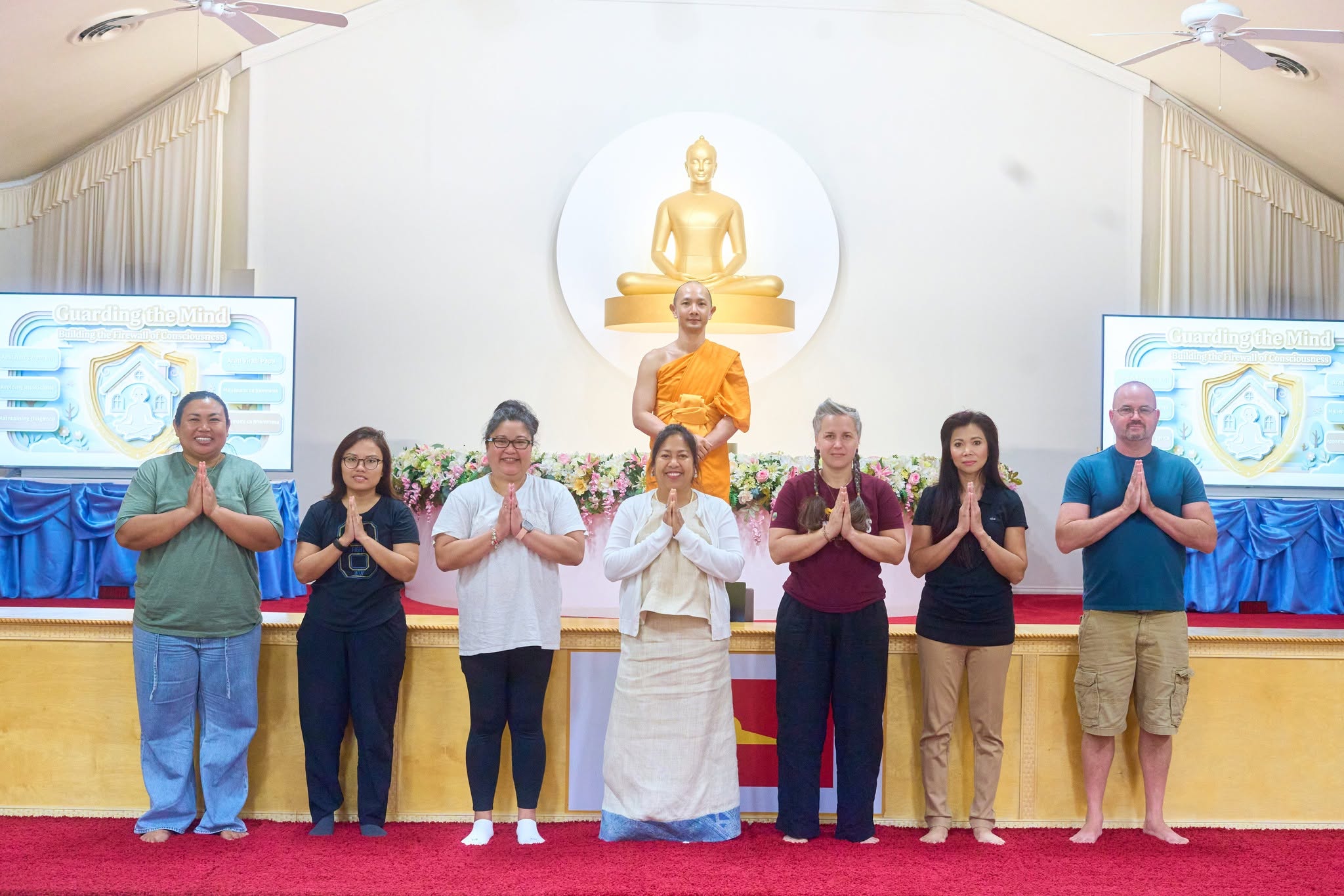 คลาสพระพุทธศาสนาและคลาสสมาธิ ณ วัดพระธรรมกายเท็กซัส