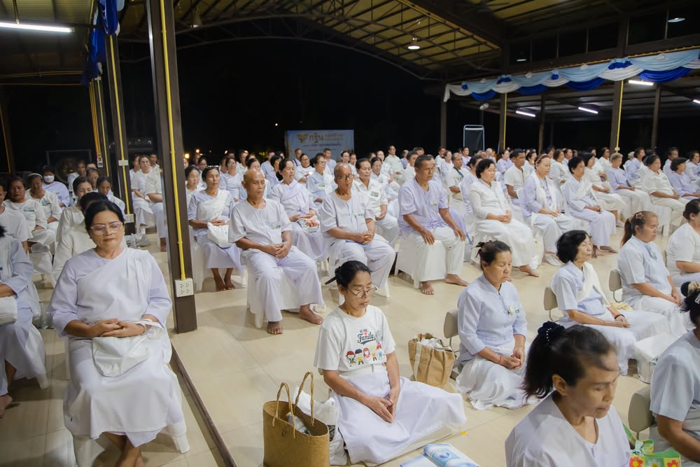 โครงการอบรมอุบาสกแก้ว อุบาสิกาแก้ว รุ่นที่ 1 ณ ศูนย์ปฏิบัติธรรมแก้วเมืองเลย