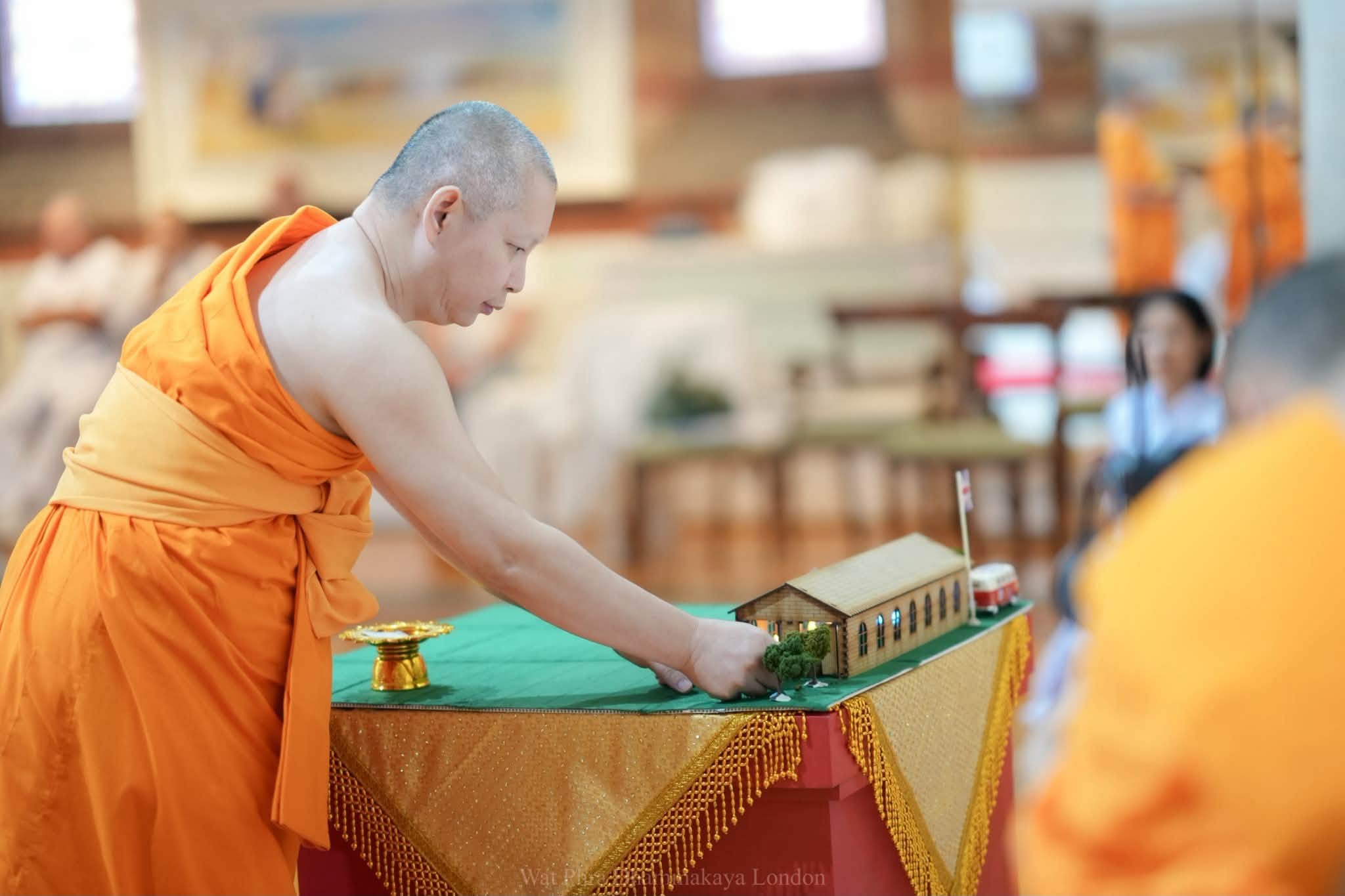 วัดพระธรรมกายลอนดอน จัดงานบุญบูชาข้าวพระ
