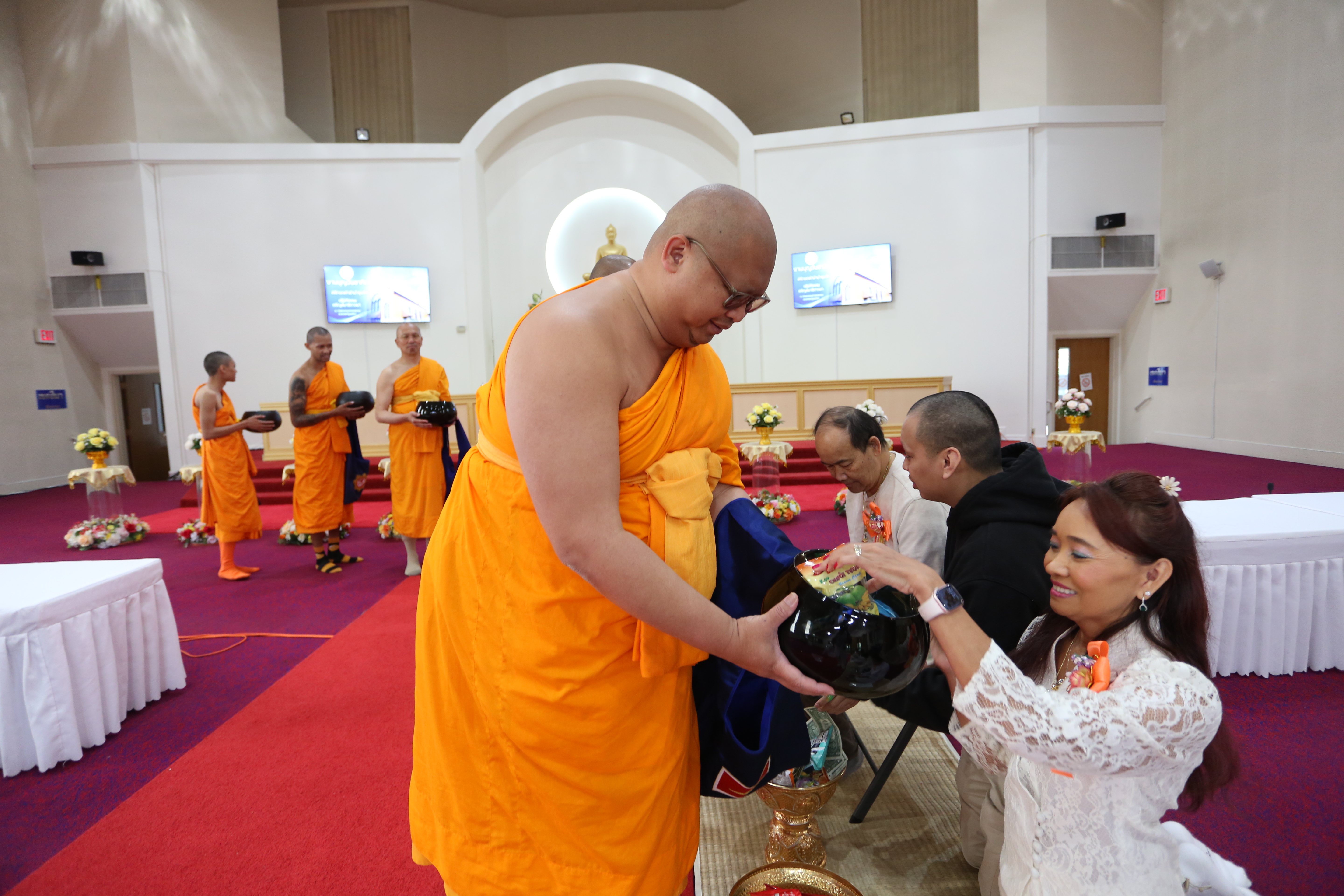 วัดพระธรรมกายออเรกอน จัดกิจกรรมงานบุญวันอาทิตย์