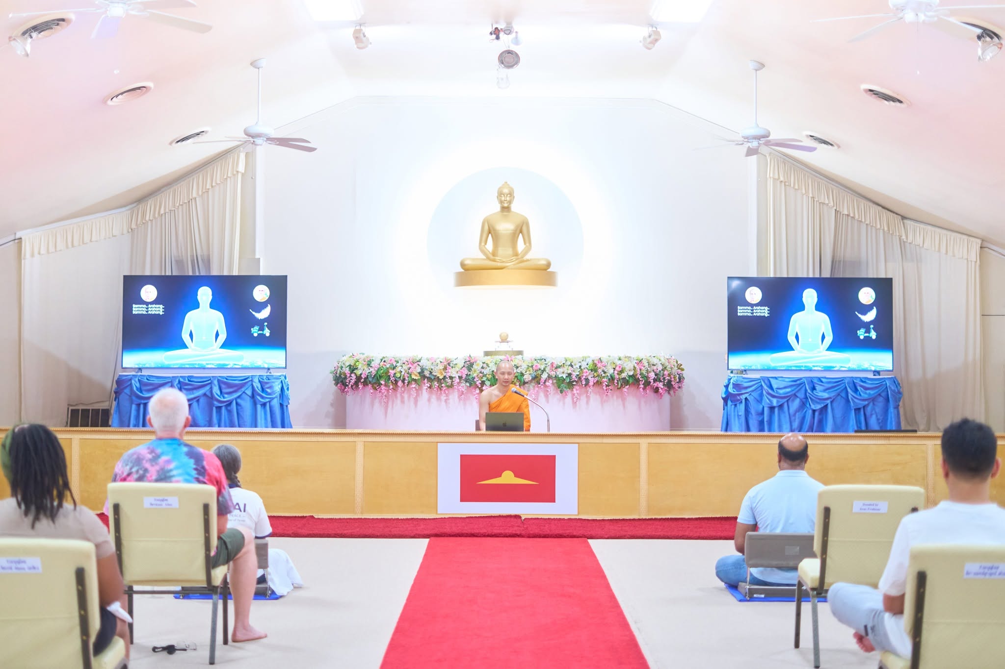 คลาสสมาธิ ณ วัดพระธรรมกายเท็กซัส