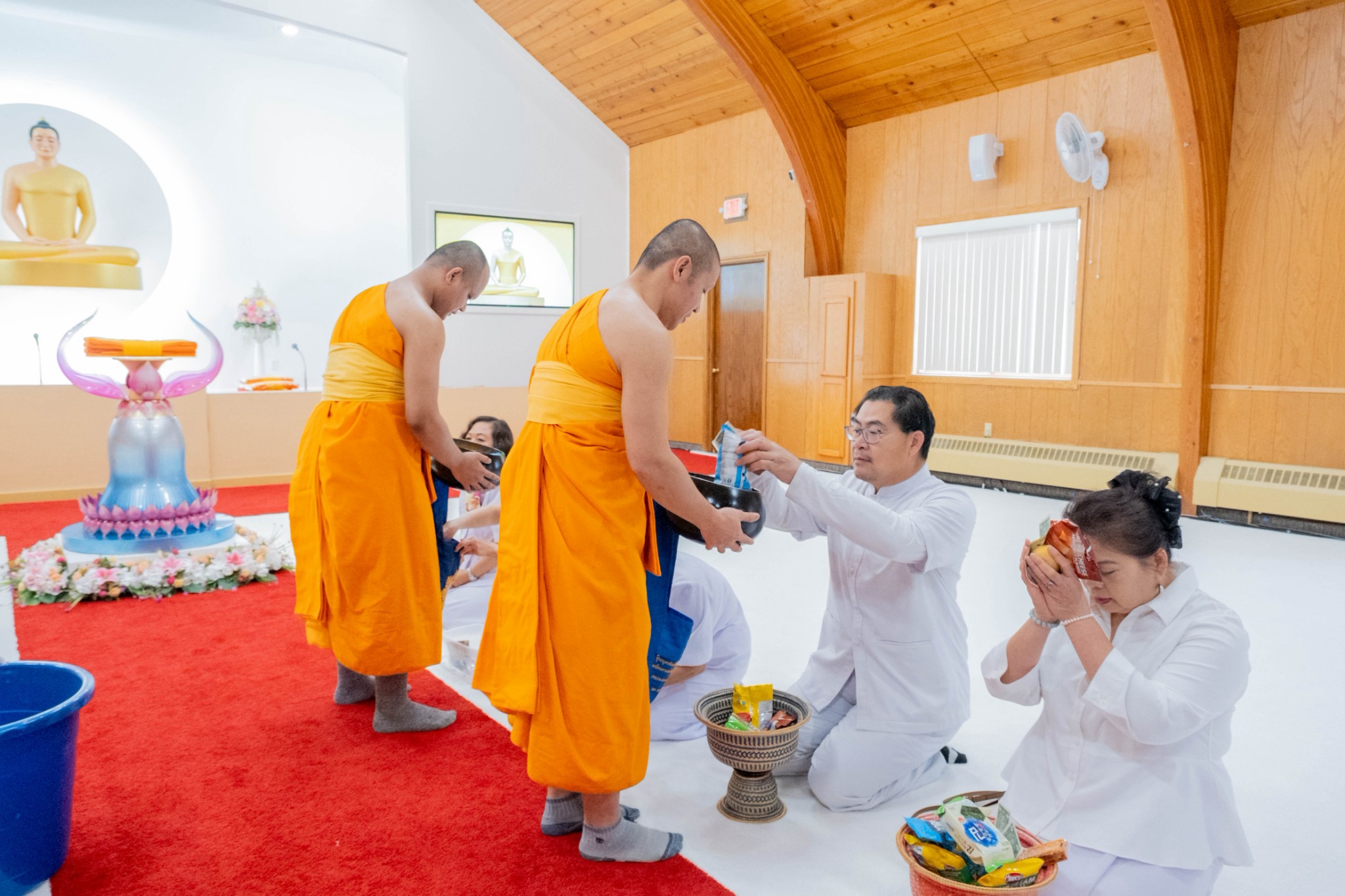 วัดพระธรรมกายมินเนโซตา จัดงานบุญวันอาทิตย์