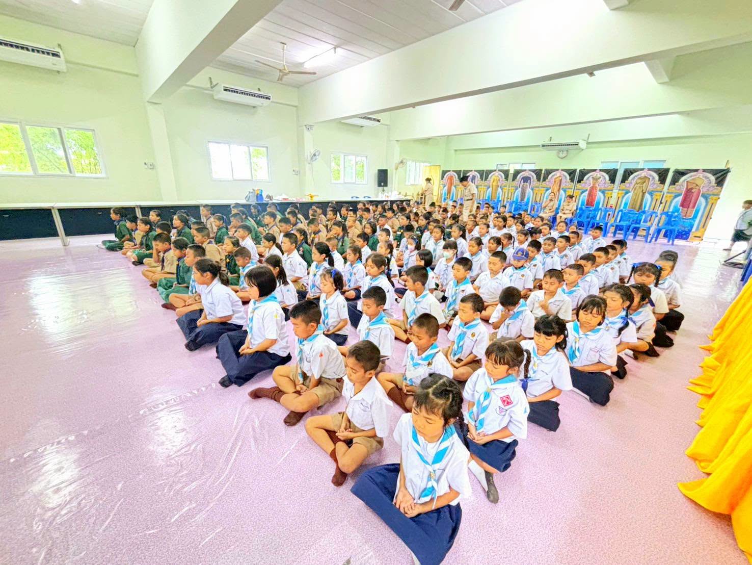 ชมรมพุทธศาสตร์สากลจัดอบรมห้องเรียนต้นแบบเด็กดี V-Star โรงเรียนเทศบาลวัดธรรมิการาม จังหวัดประจวบคีรีขันธ์
