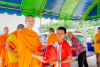 วัดพระธรรมกาย มอบถุงยังชีพช่วยผู้ประสบภัยน้ำท่วม อ.บางบาล จ.พระนครศรีอยุธยา